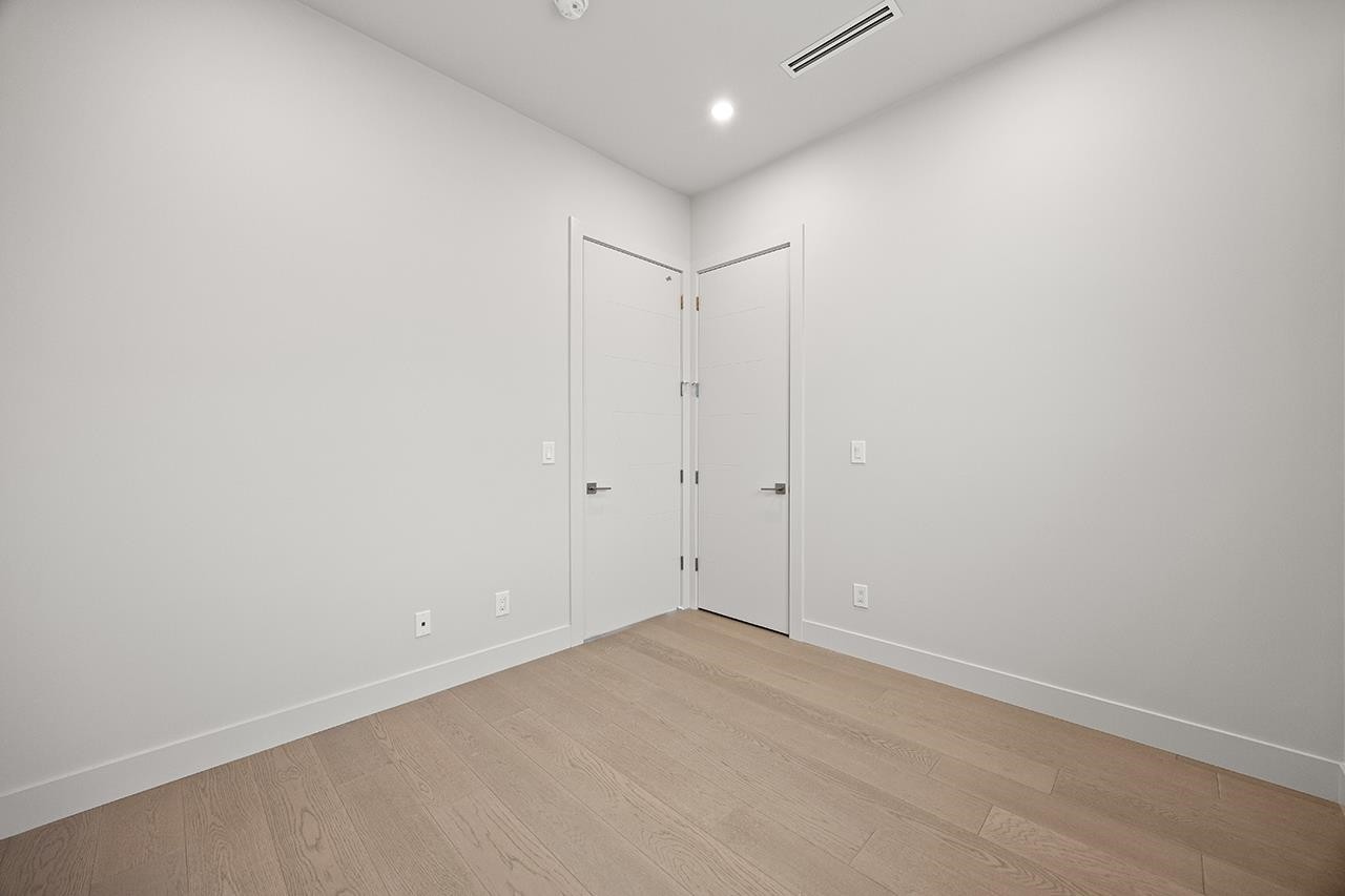 3015 19Th Avenue E, Vancouver, BC