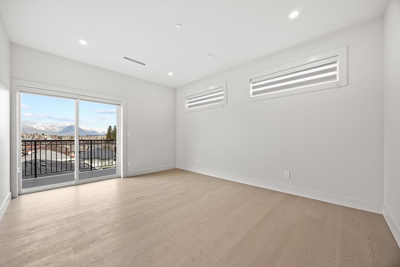 3015 19Th Avenue E, Vancouver, BC