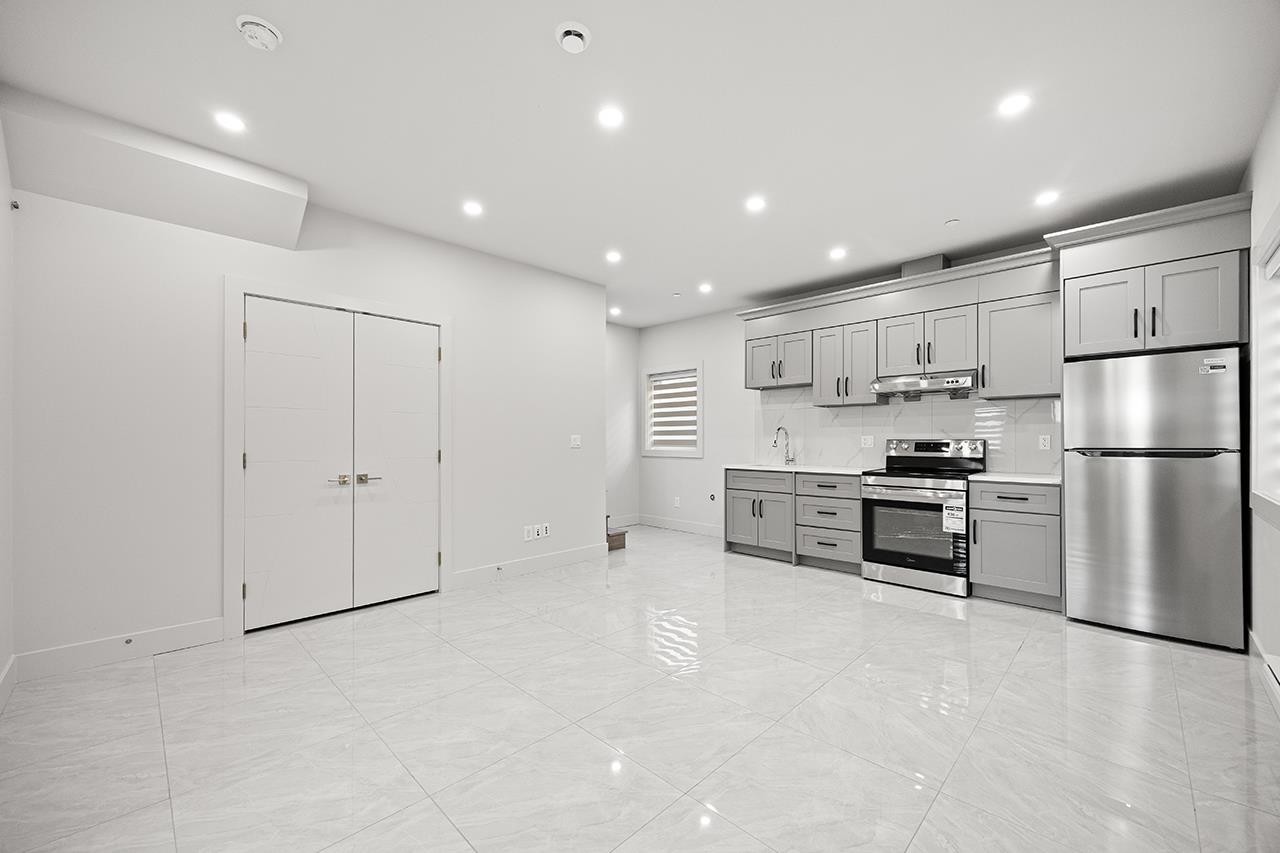 3015 19Th Avenue E, Vancouver, BC