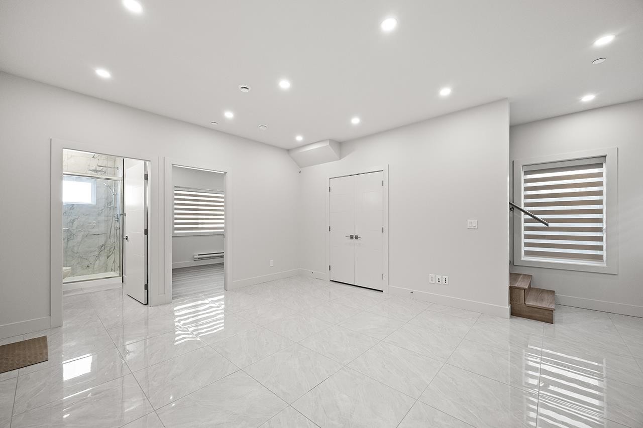 3015 19Th Avenue E, Vancouver, BC