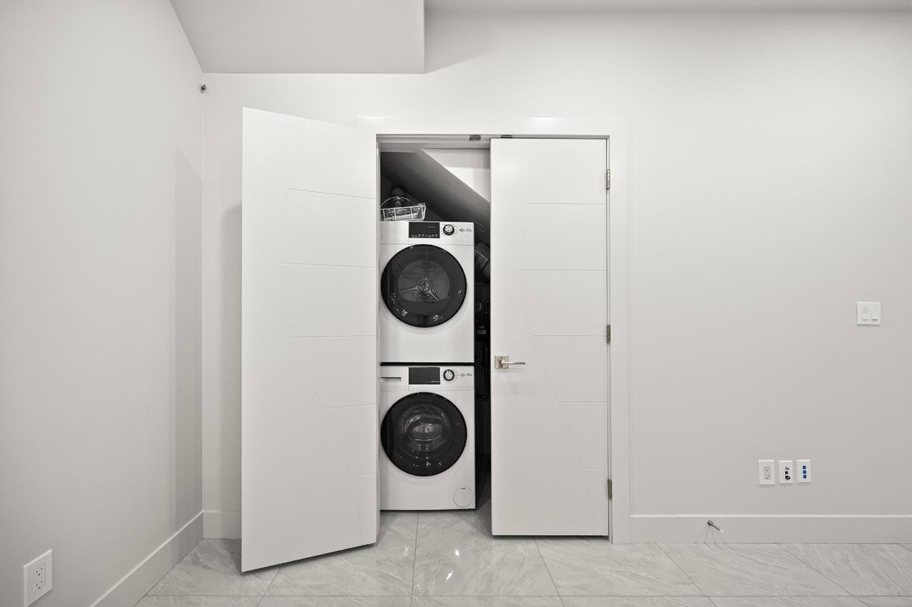 3015 19Th Avenue E, Vancouver, BC