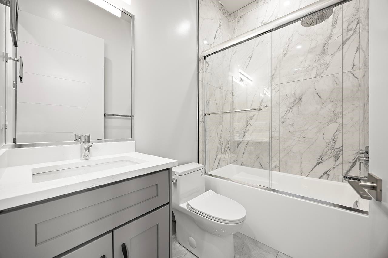 3015 19Th Avenue E, Vancouver, BC