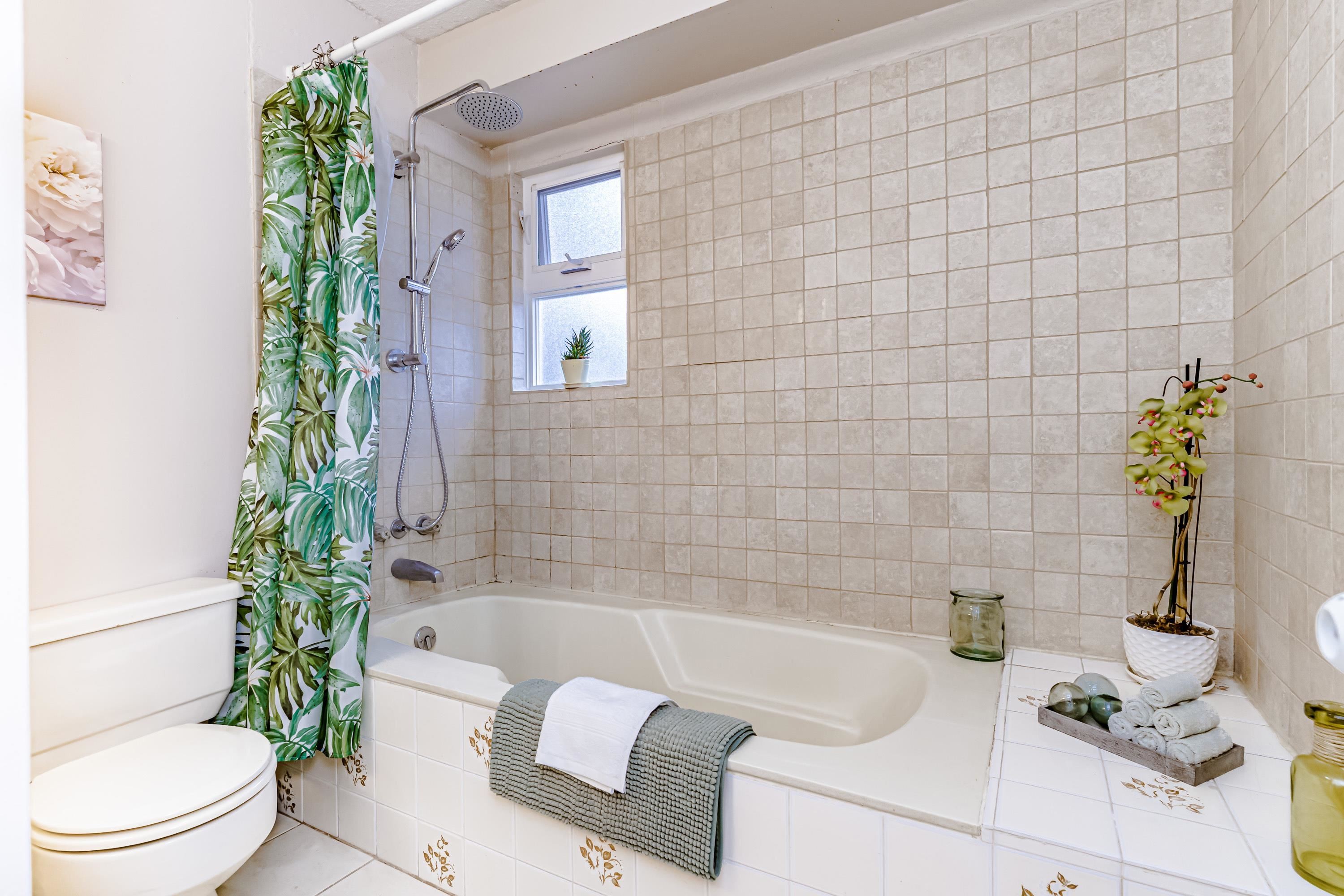 1265 Lynwood Avenue, Port Coquitlam, BC
