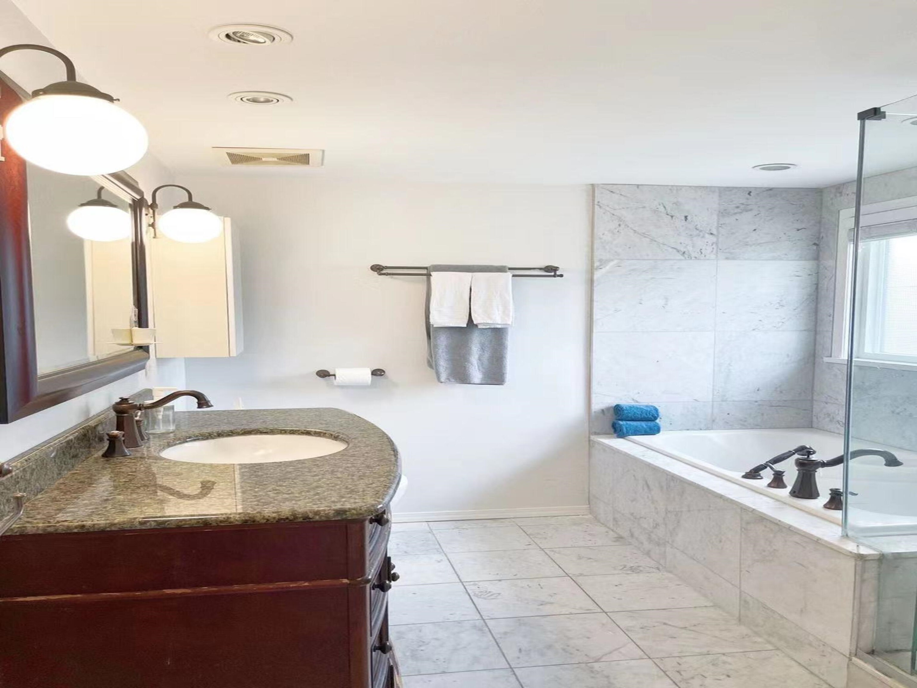 3093 29Th Avenue W, Vancouver, BC