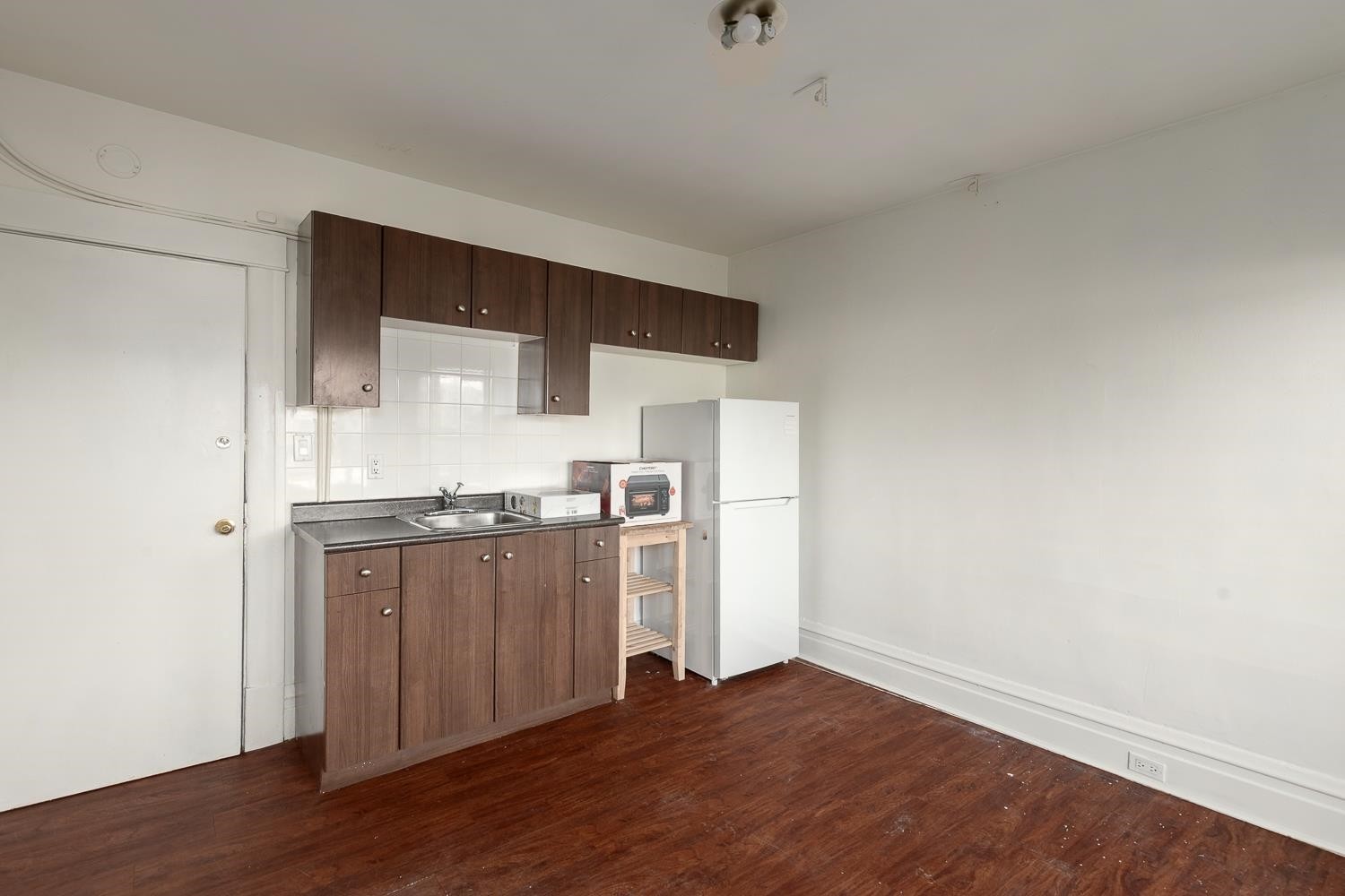 236 12Th Avenue W, Vancouver, BC