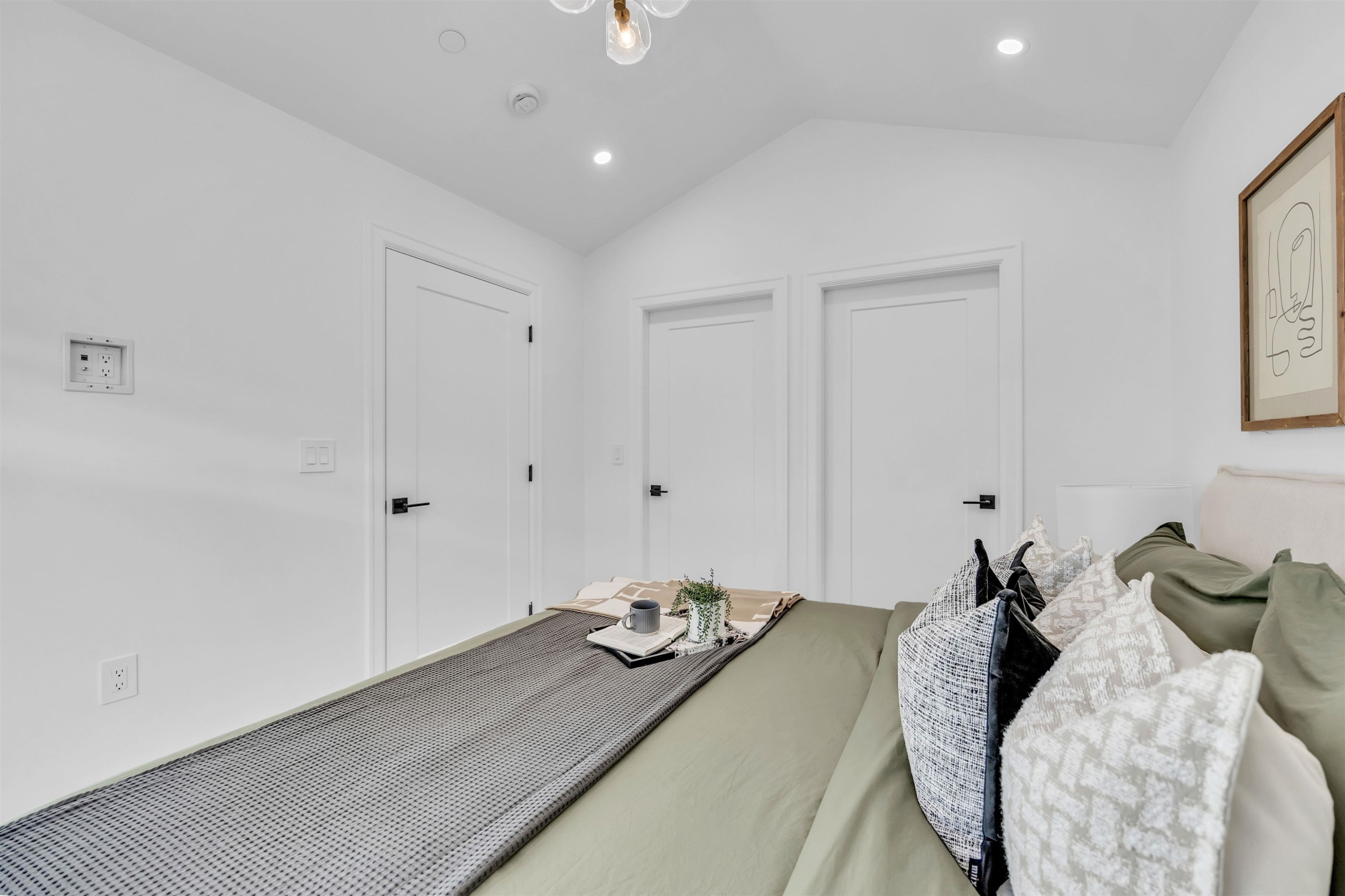 2153 20Th Avenue E, Vancouver, BC