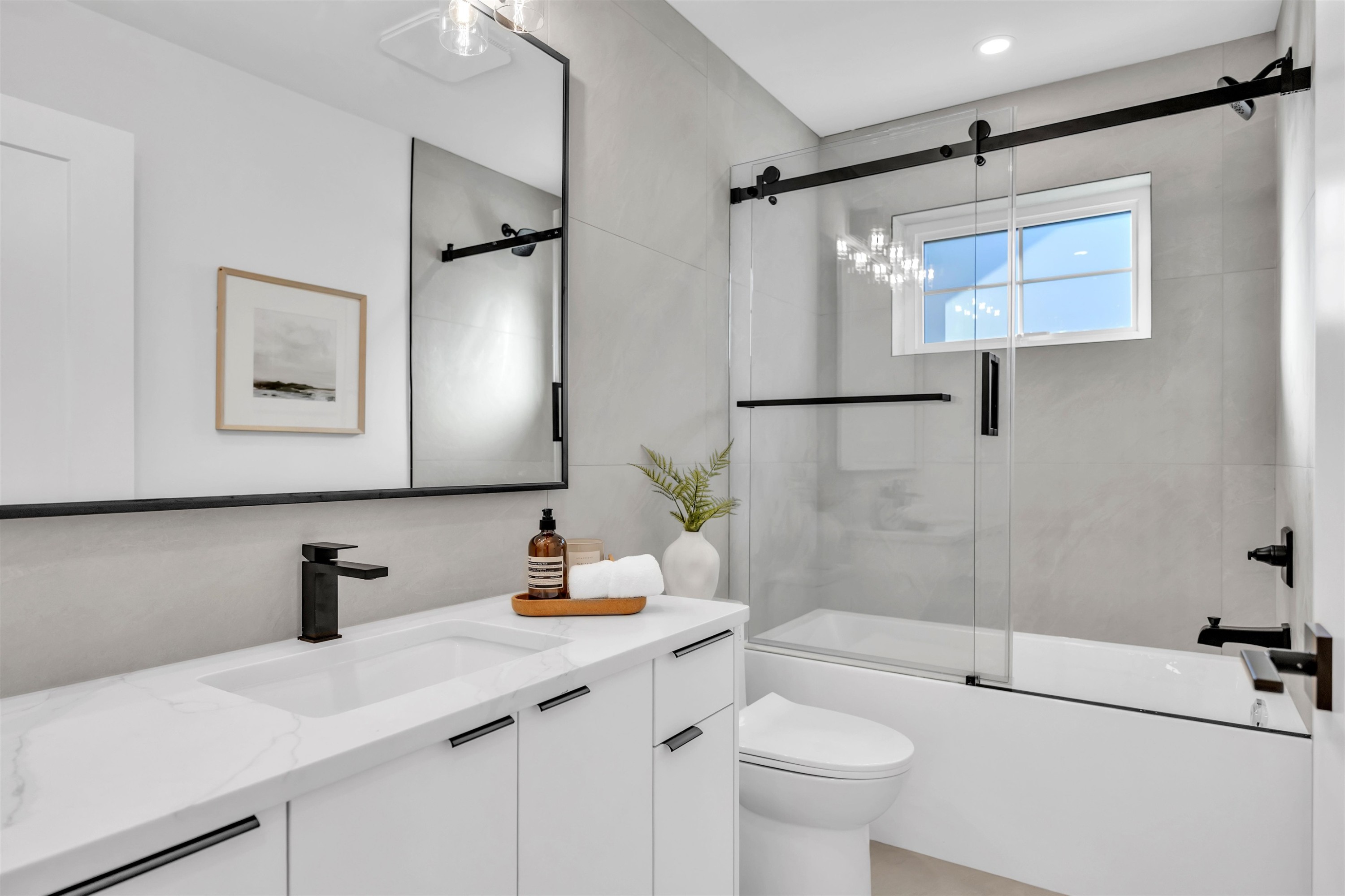2153 20Th Avenue E, Vancouver, BC