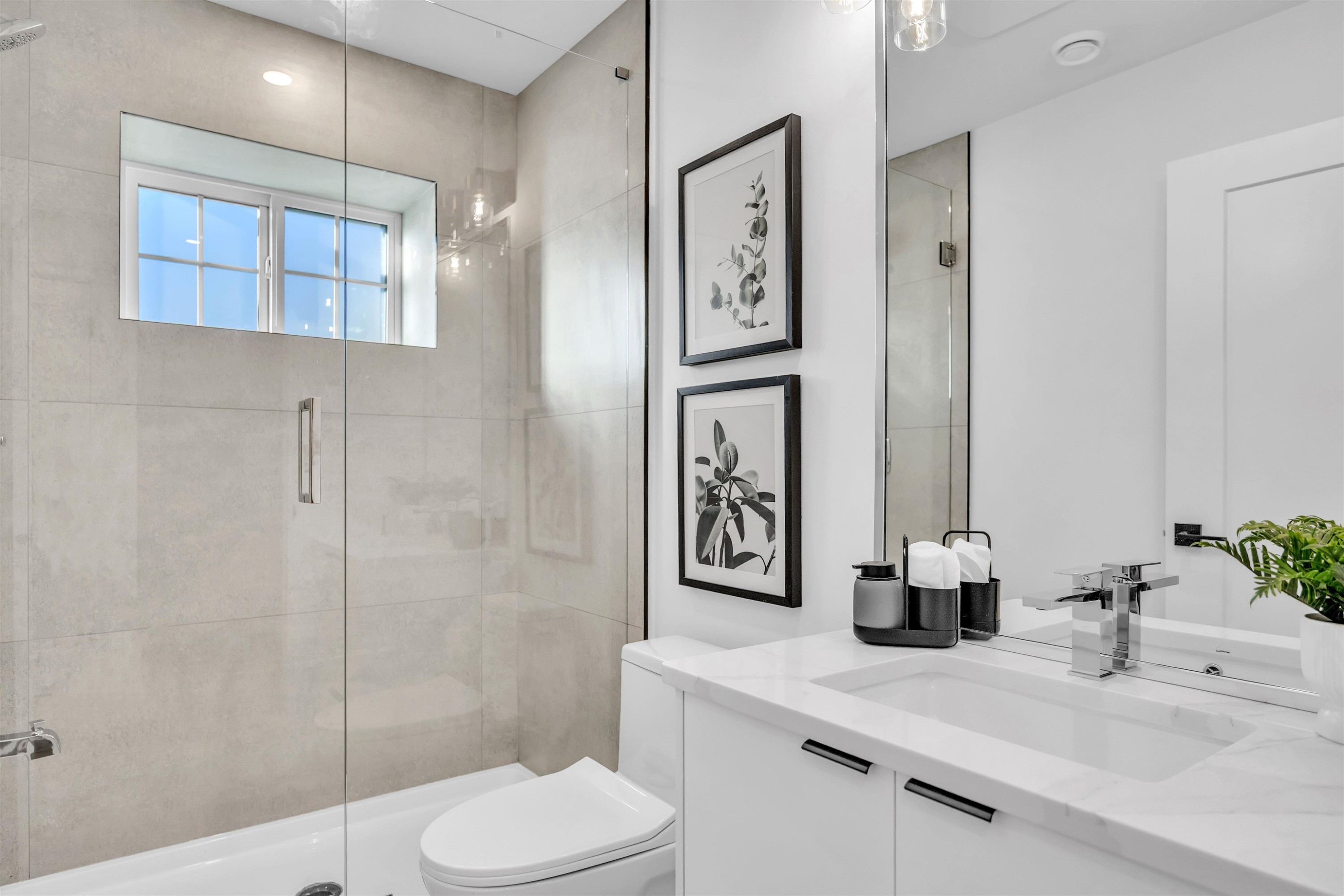 2153 20Th Avenue E, Vancouver, BC