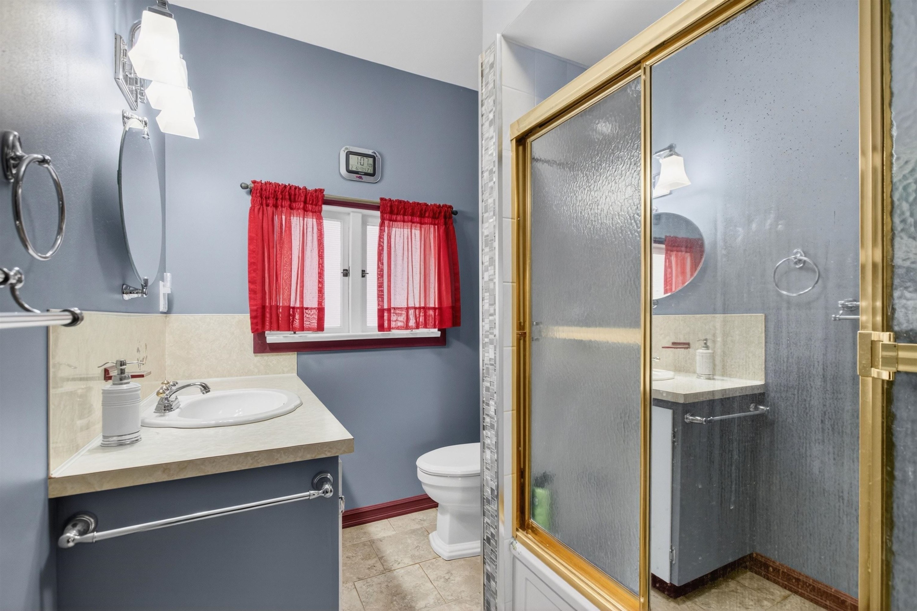 2284 45Th Avenue E, Vancouver, BC