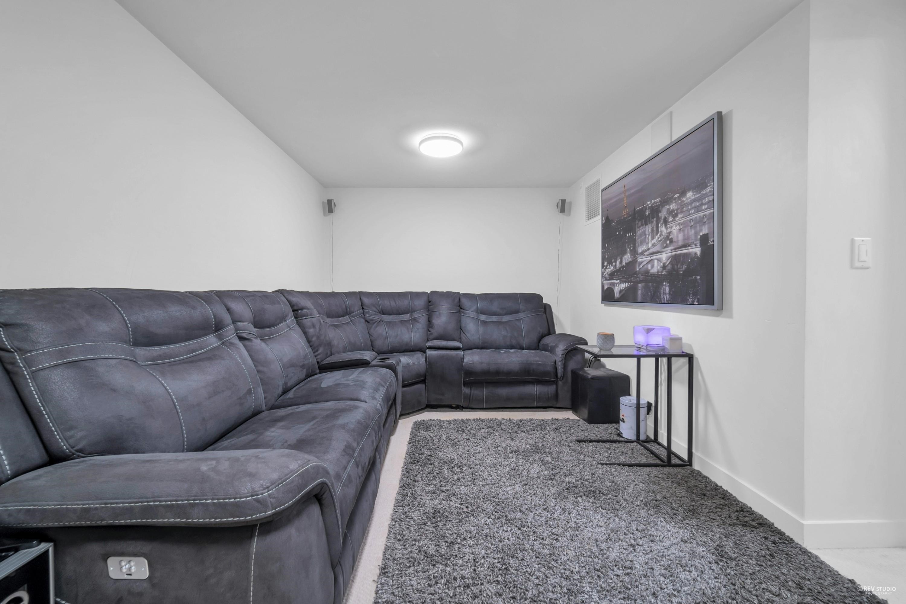 7901 Oak Street, Vancouver, BC