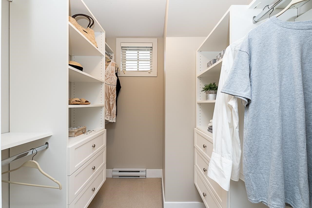 966 43Rd Avenue W, Vancouver, BC