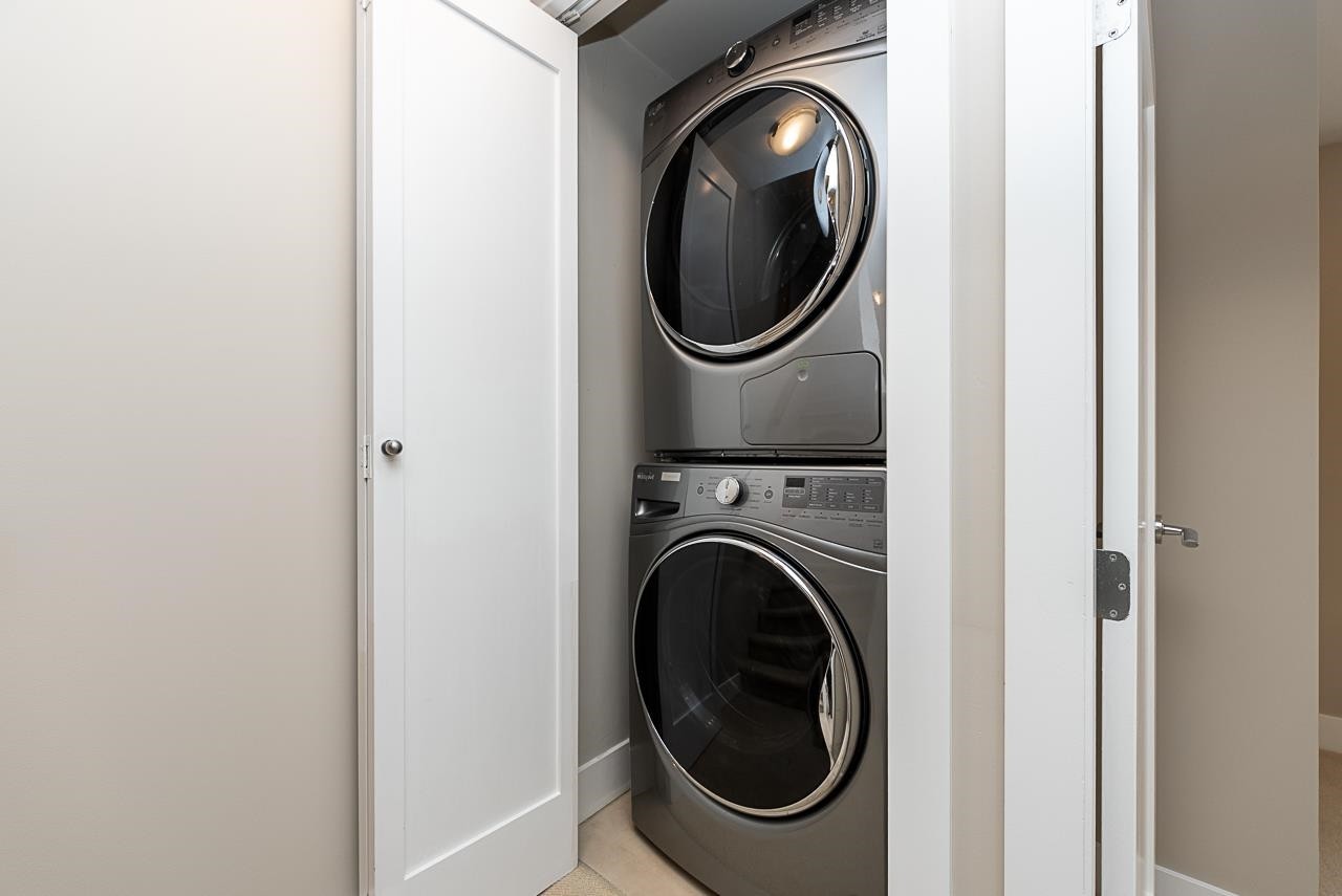 966 43Rd Avenue W, Vancouver, BC