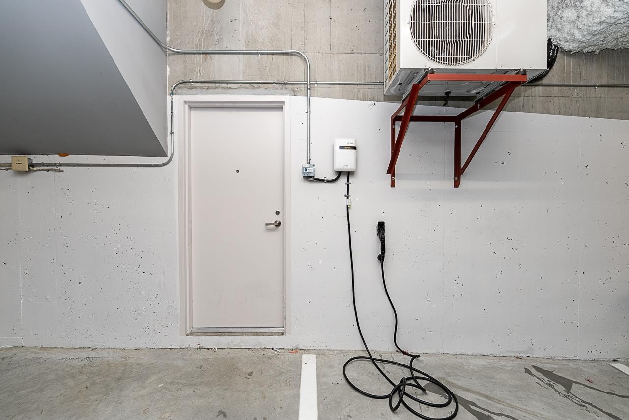 966 43Rd Avenue W, Vancouver, BC