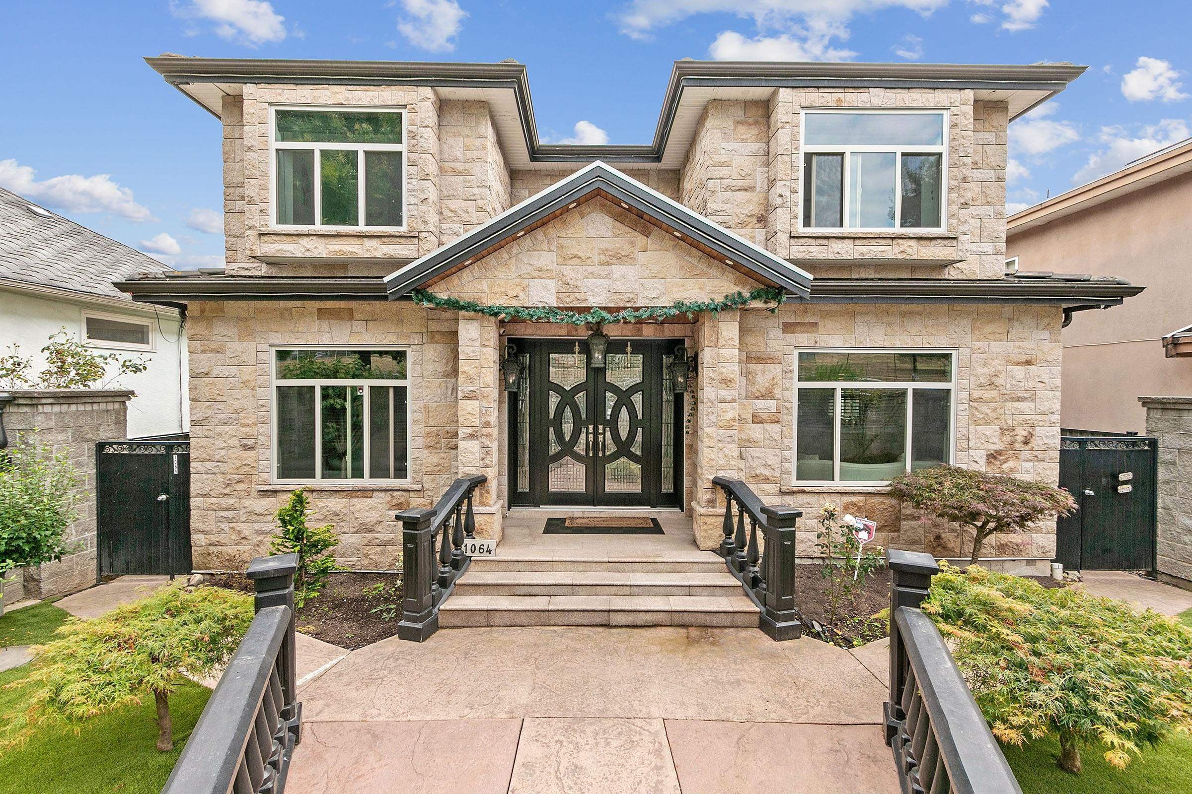 1060 61St Avenue E, Vancouver, BC