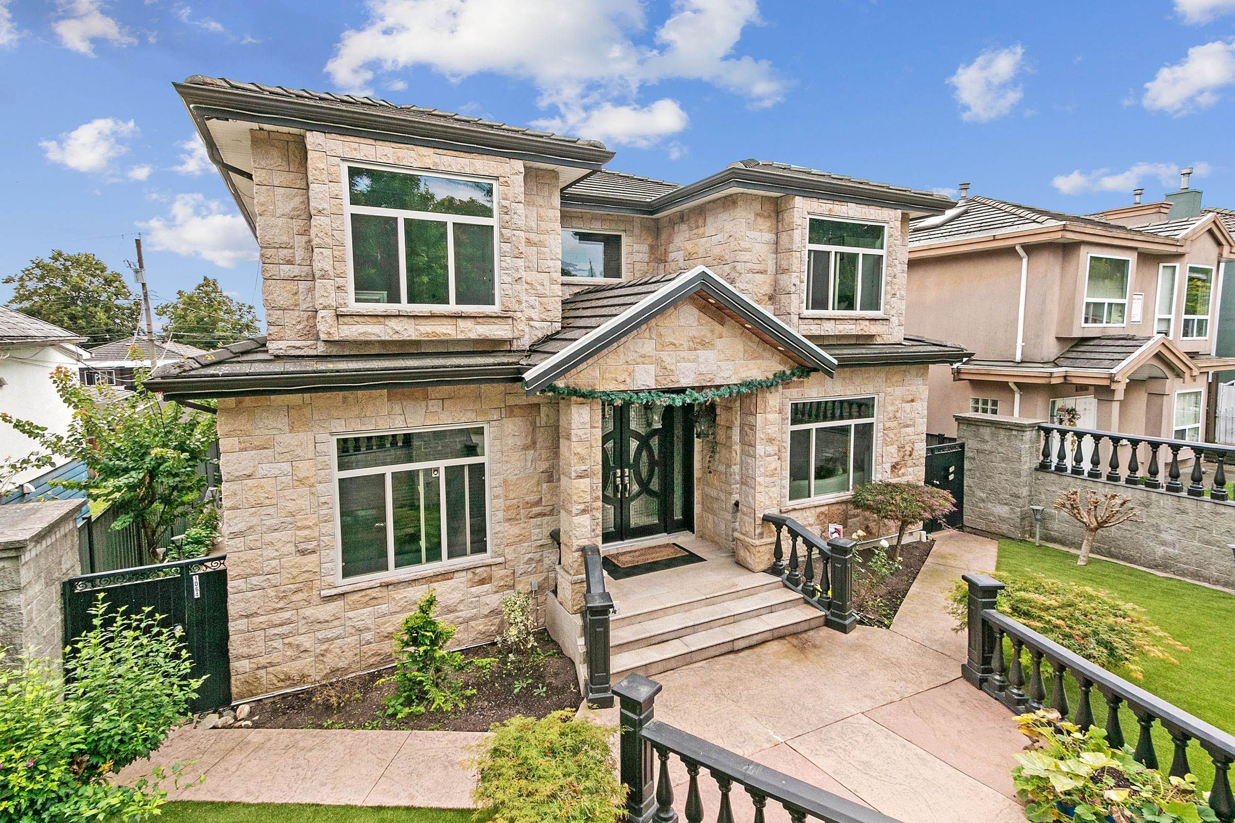 1060 61St Avenue E, Vancouver, BC