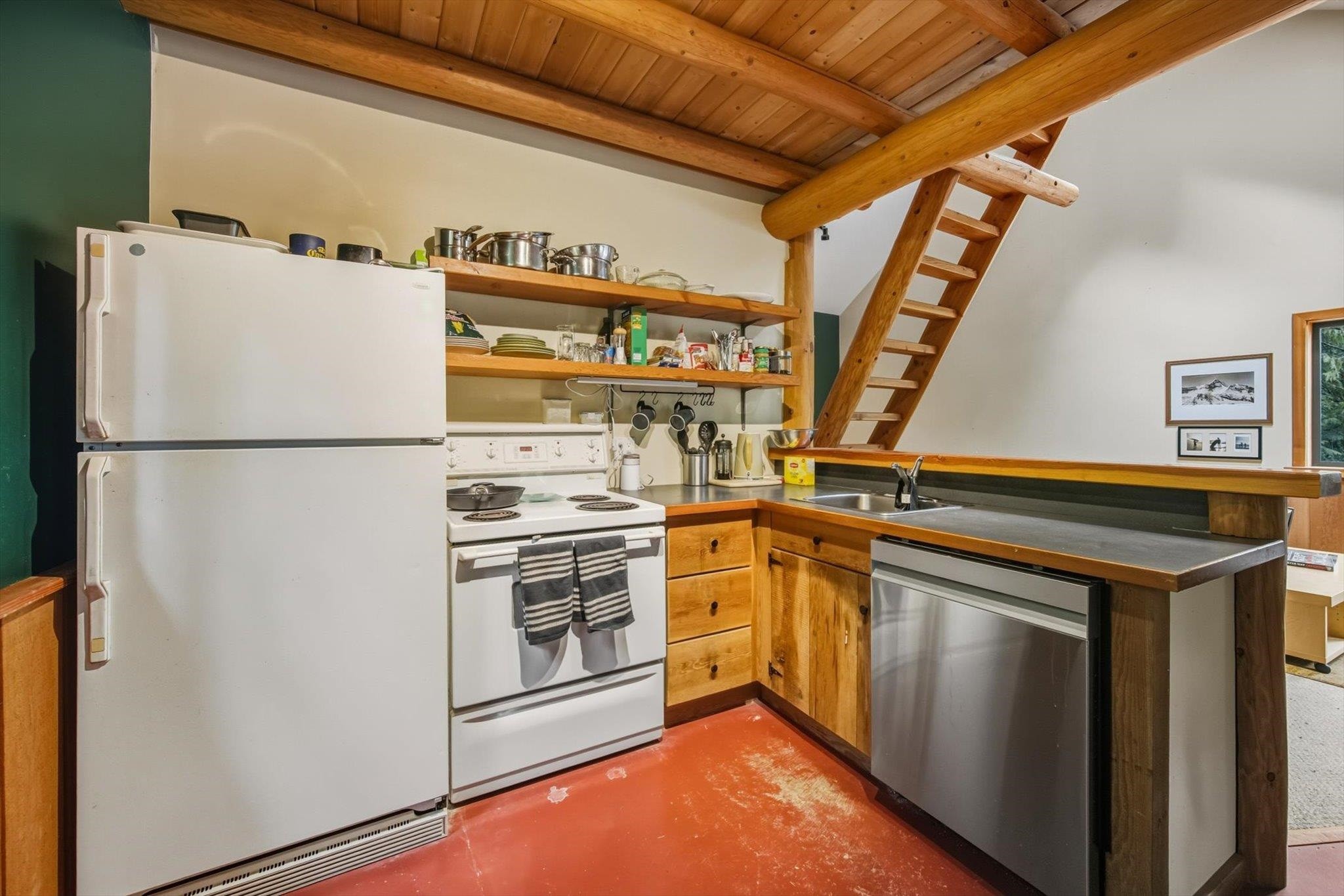 2 Walkerville Road, Pemberton, BC