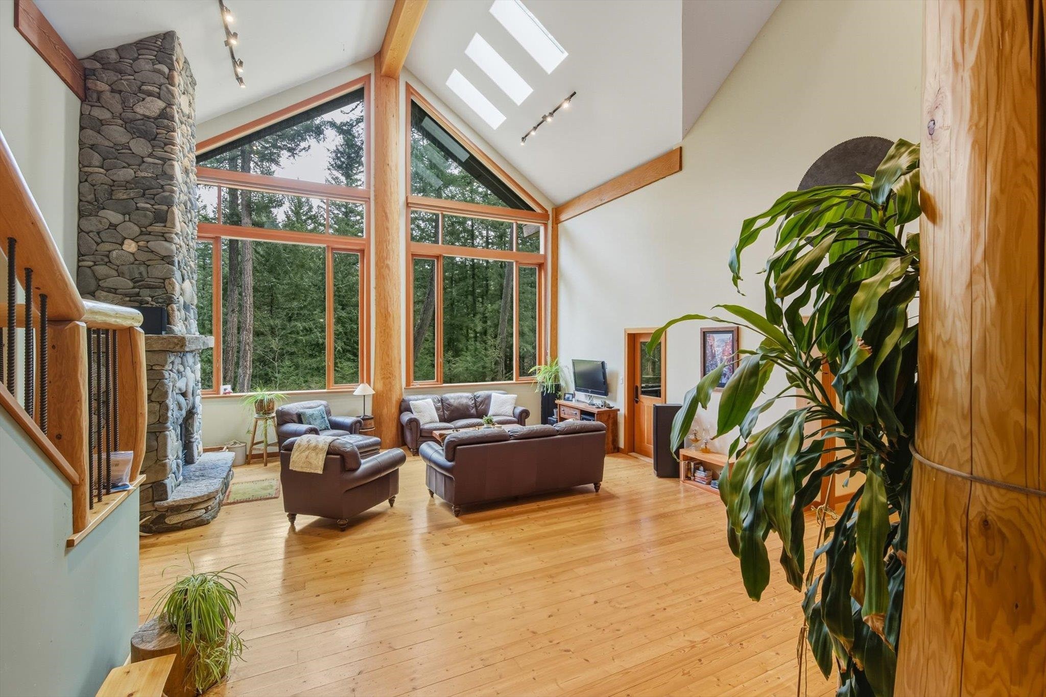 2 Walkerville Road, Pemberton, BC