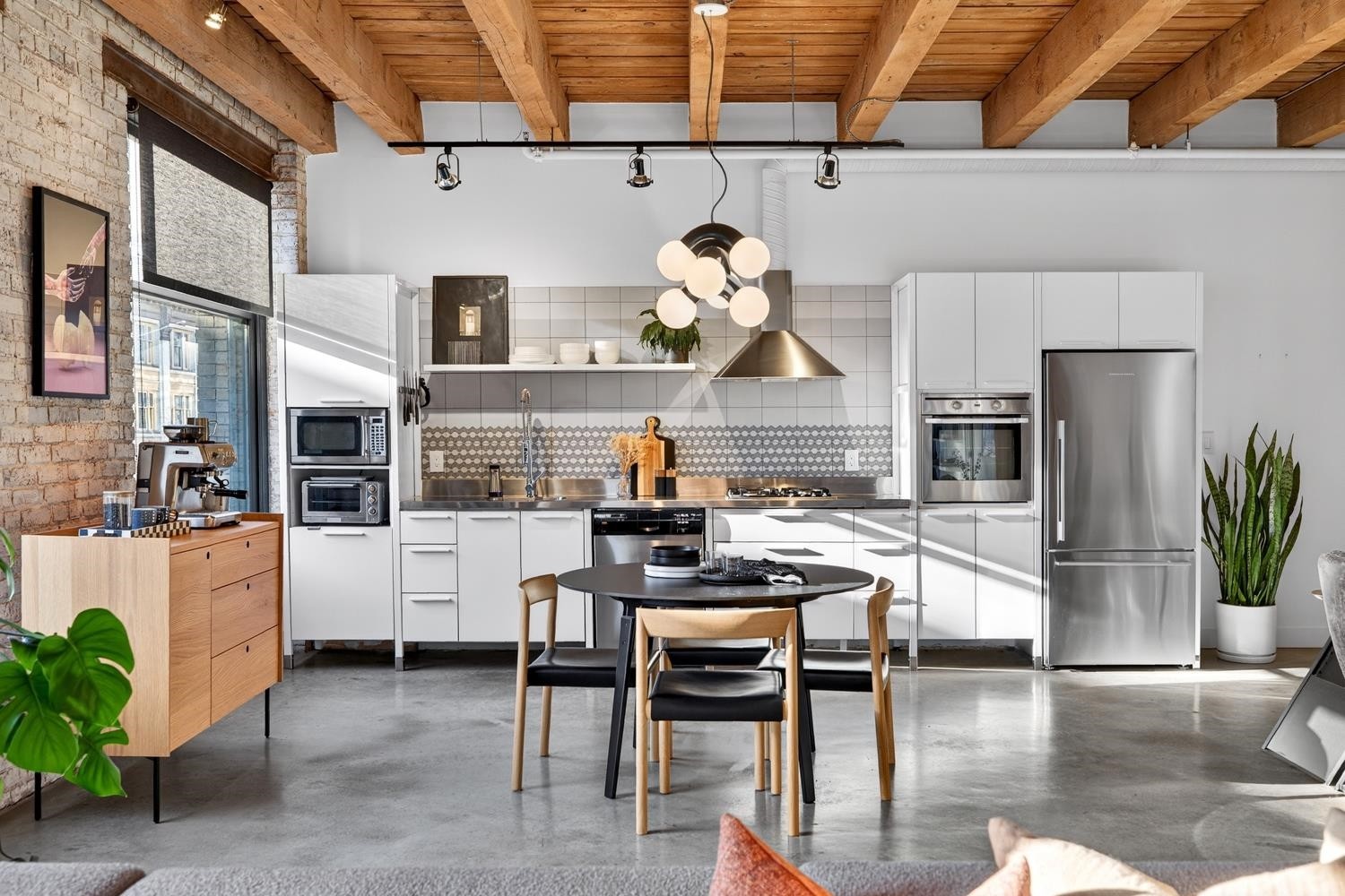 411-55 Cordova Street E, Vancouver, BC