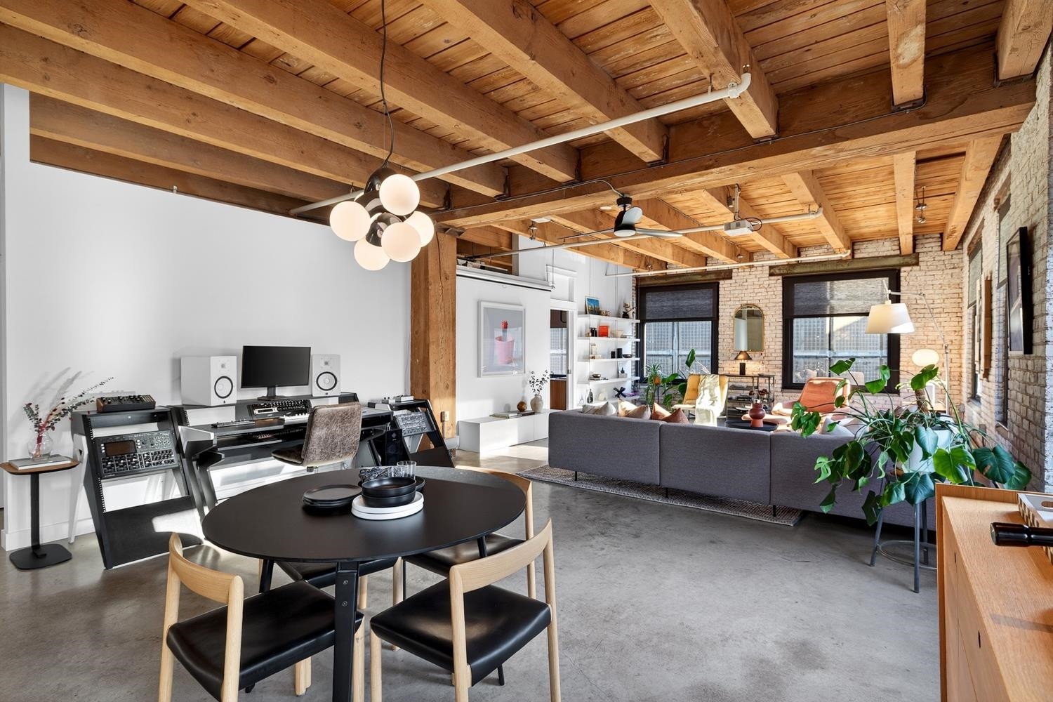 411-55 Cordova Street E, Vancouver, BC