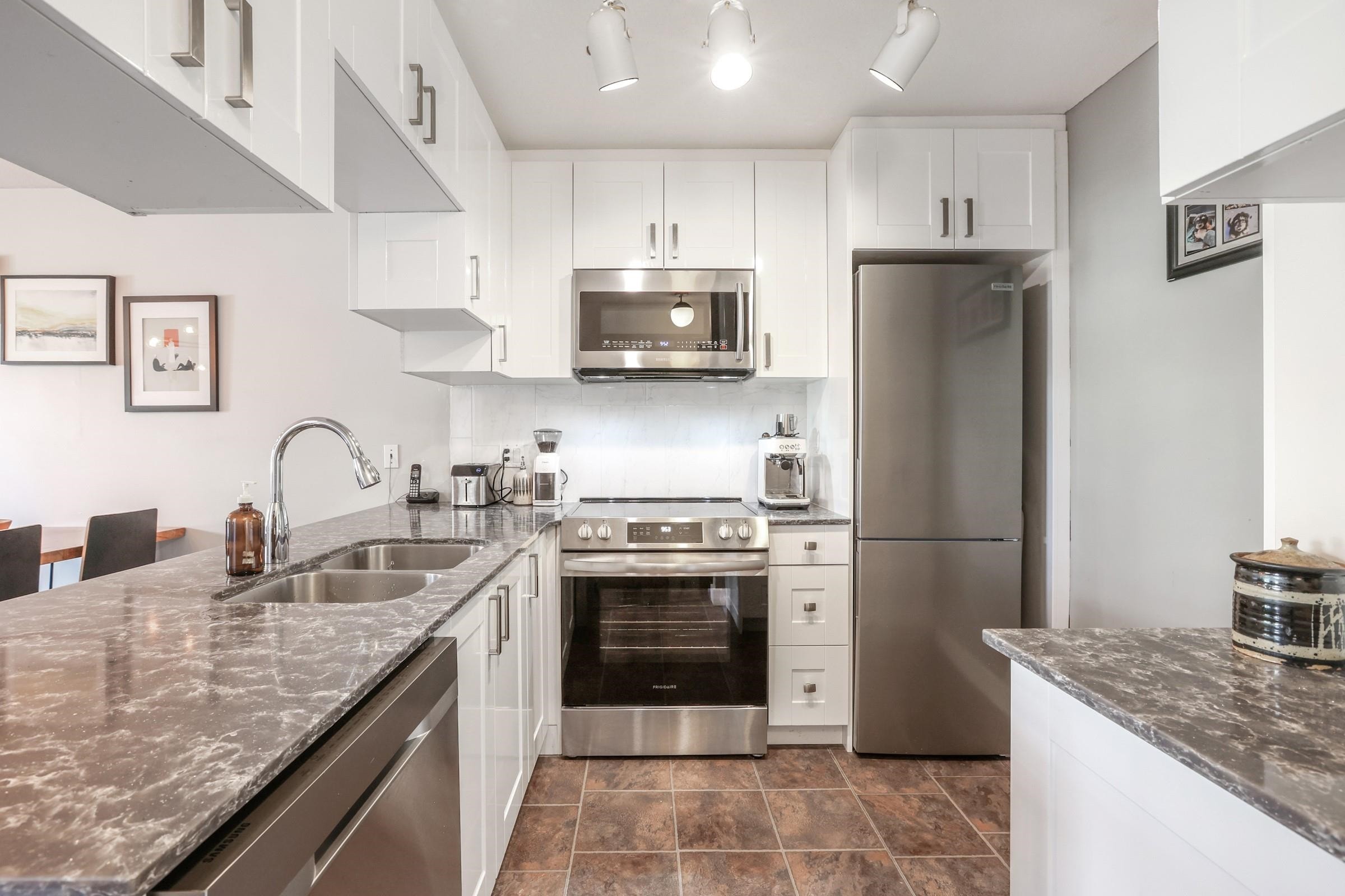 304-135 Eleventh Street, New Westminster, BC