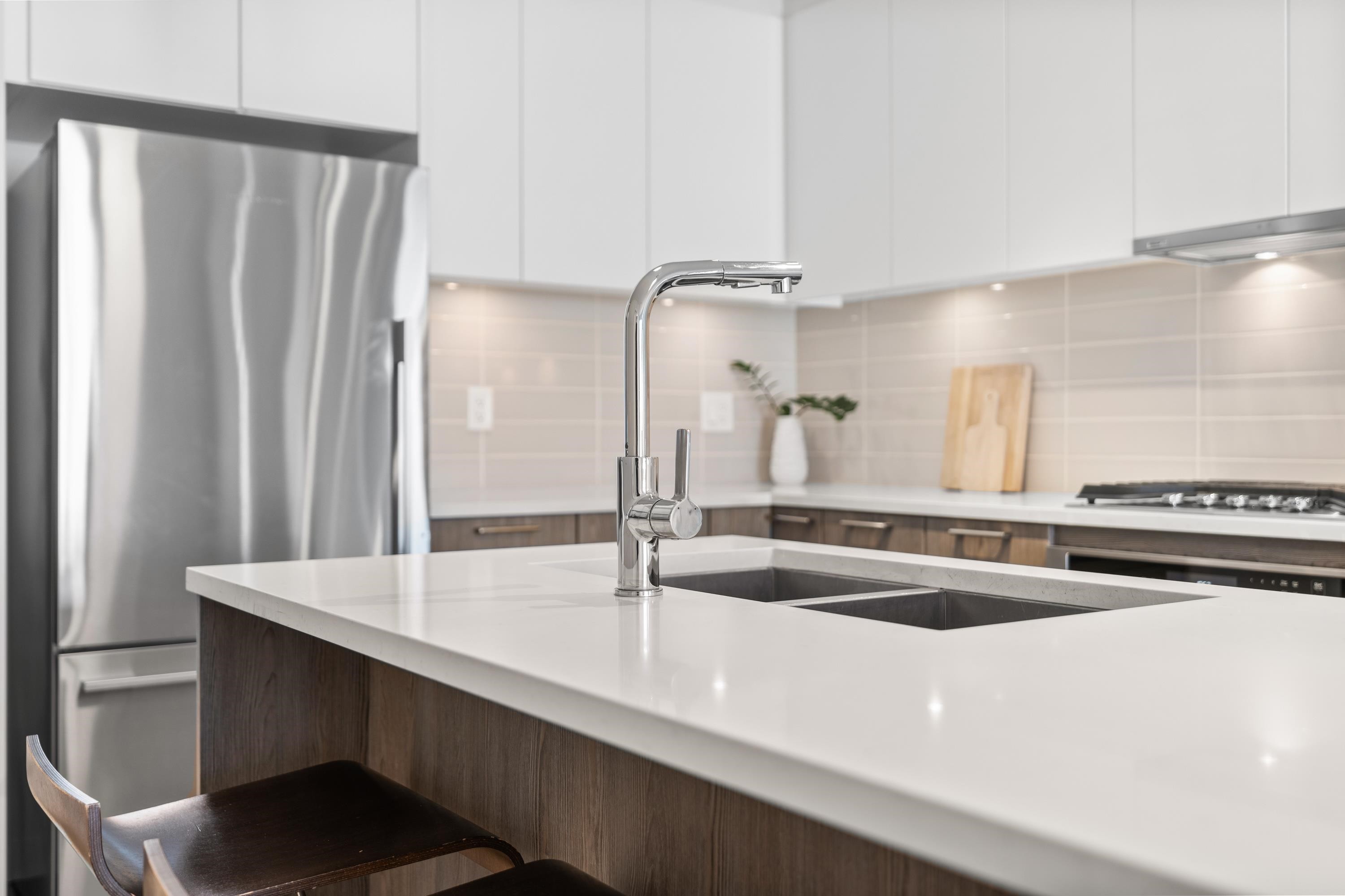 205-615 3Rd Street E, North Vancouver, BC