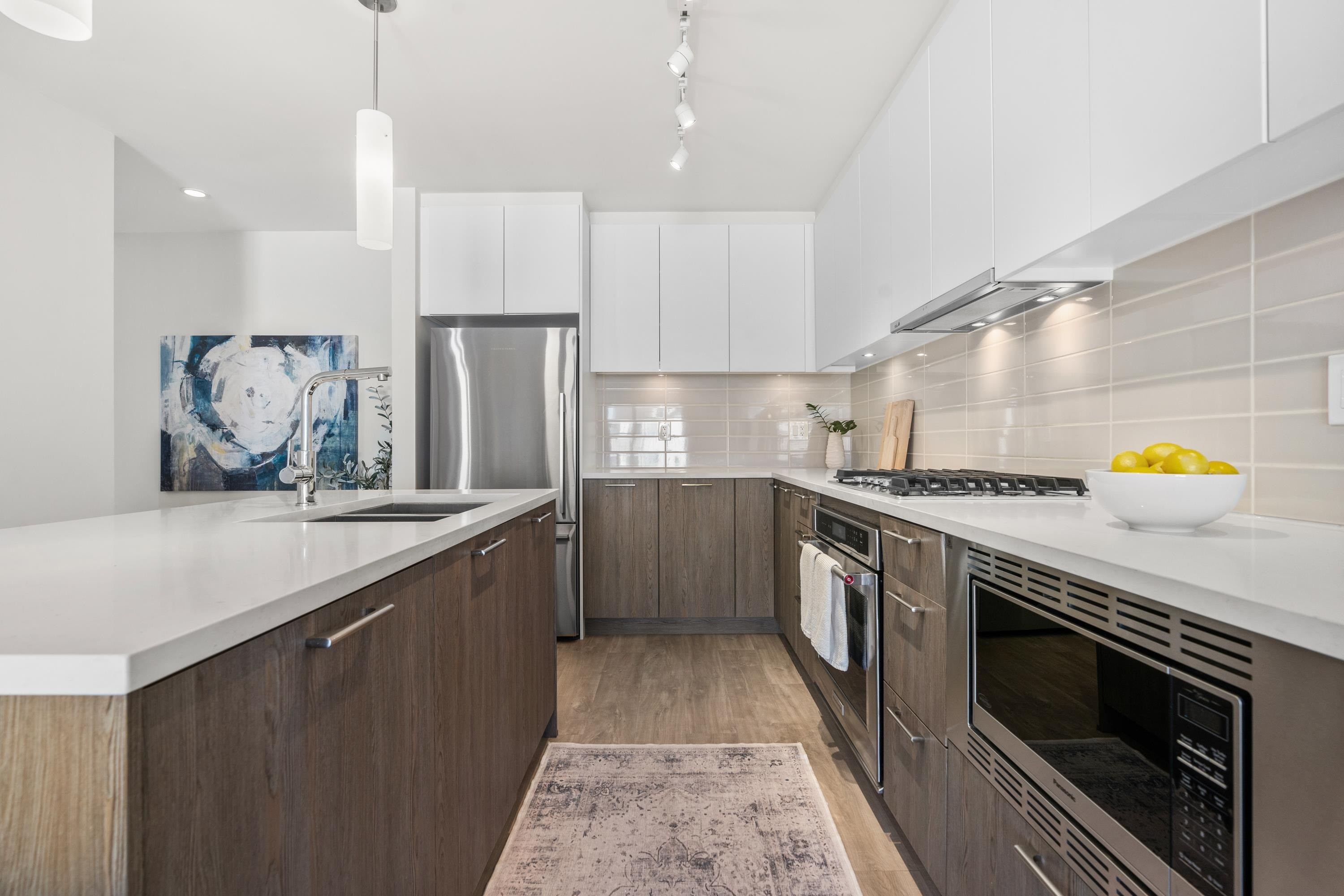 205-615 3Rd Street E, North Vancouver, BC