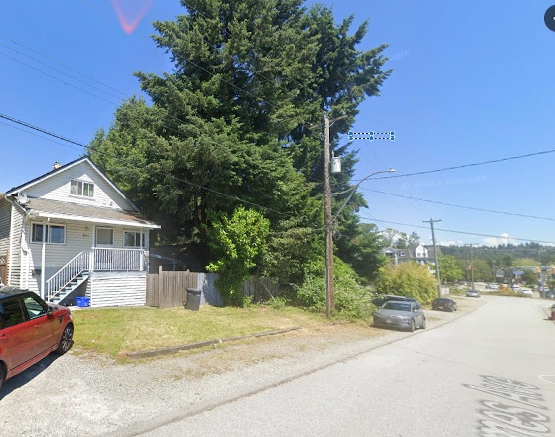 1041 James Avenue, Coquitlam, BC