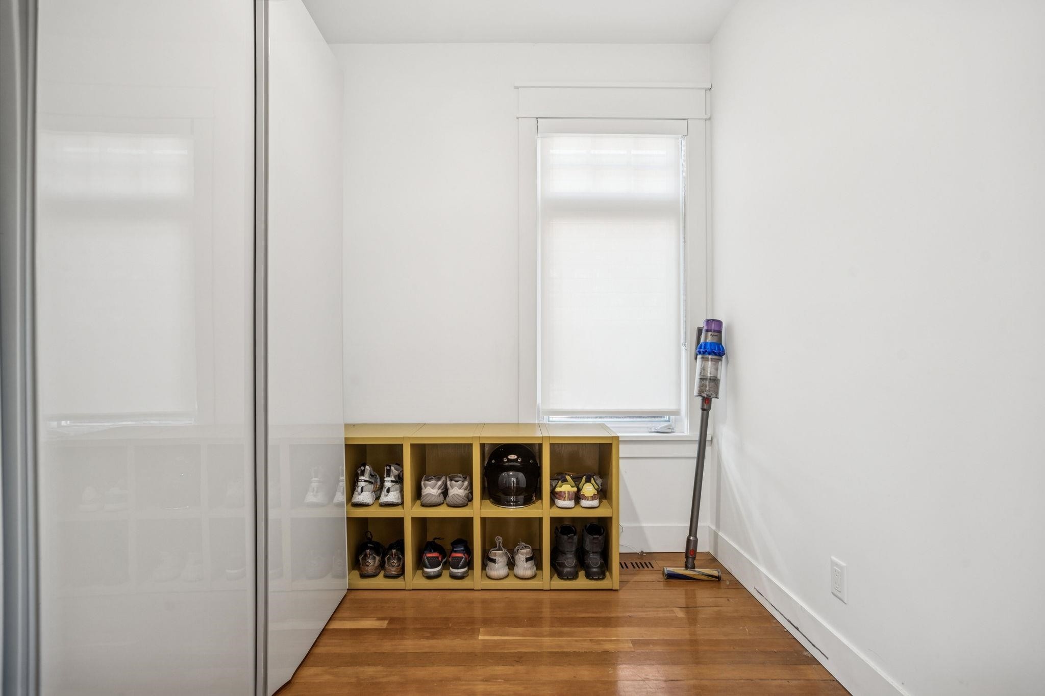 1851 16Th Avenue E, Vancouver, BC