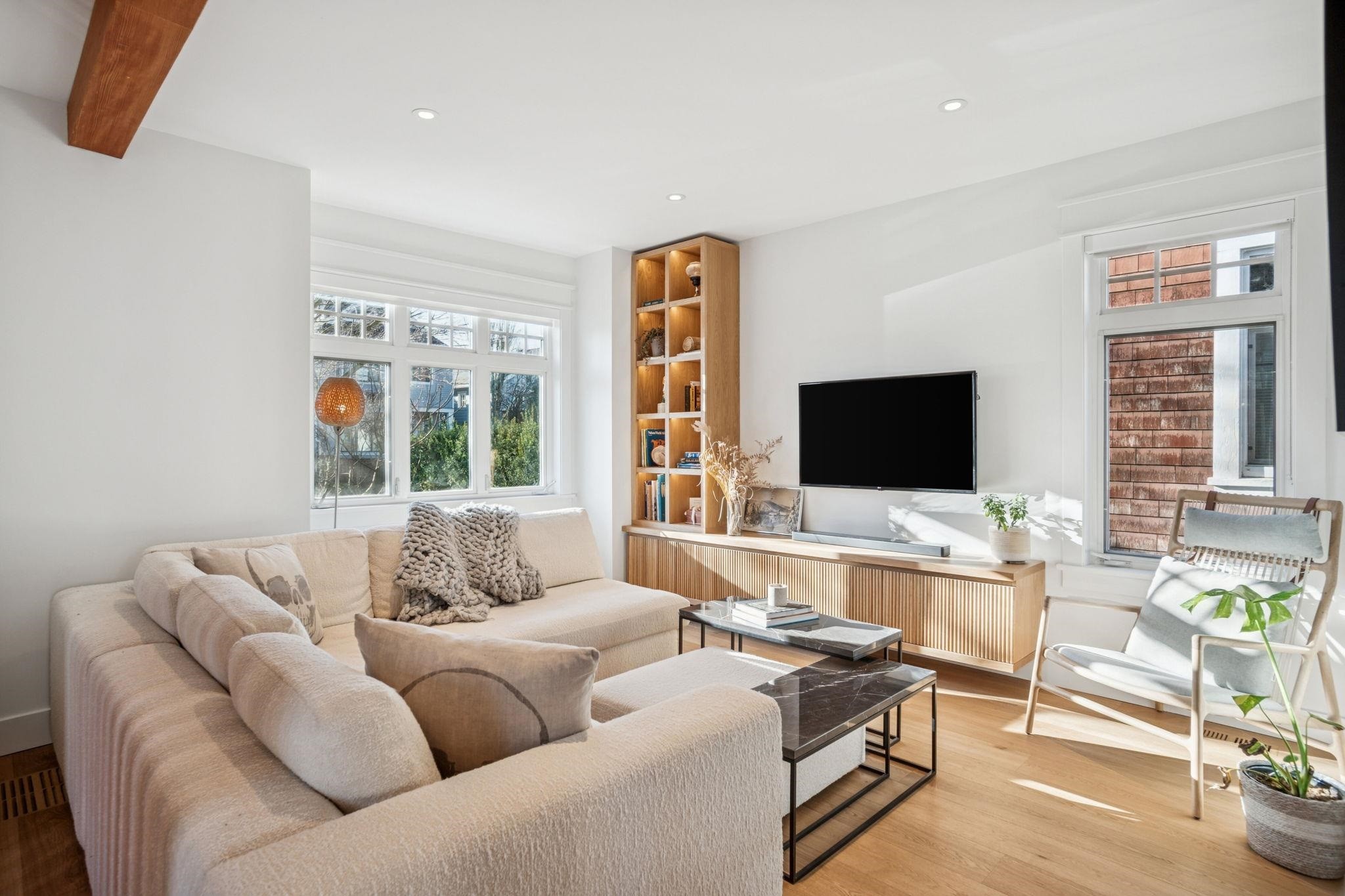 1851 16Th Avenue E, Vancouver, BC