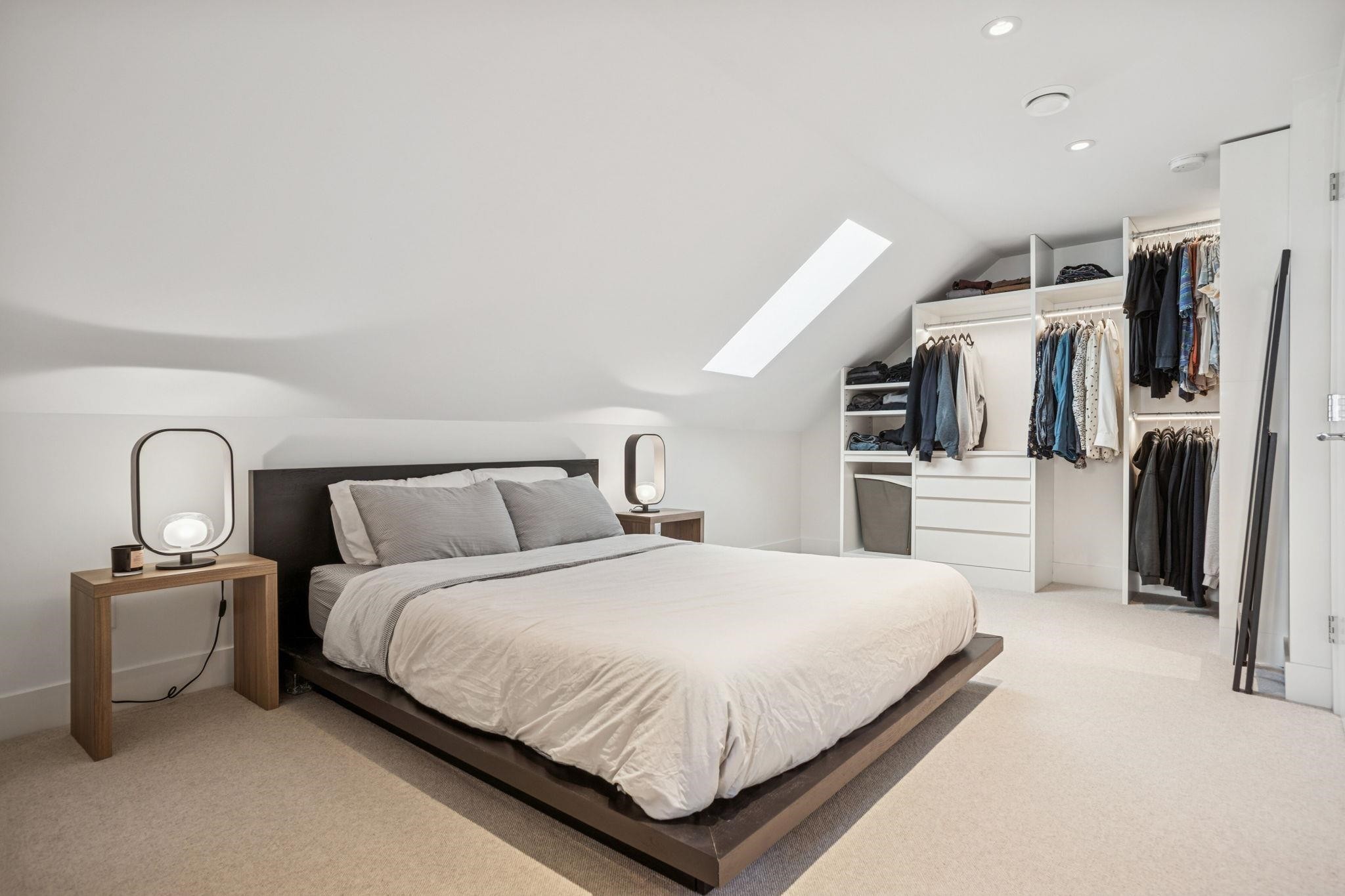 1851 16Th Avenue E, Vancouver, BC