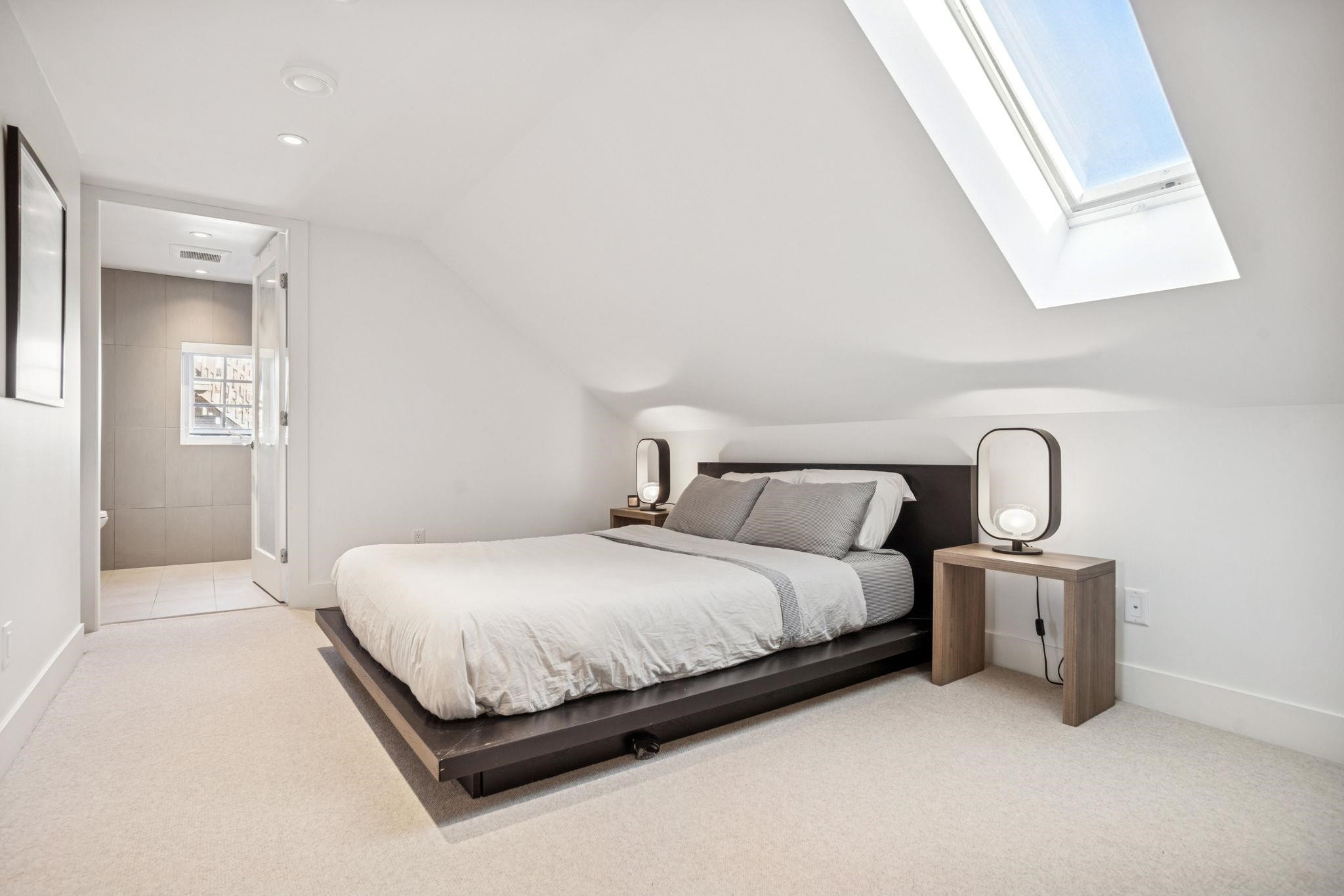 1851 16Th Avenue E, Vancouver, BC