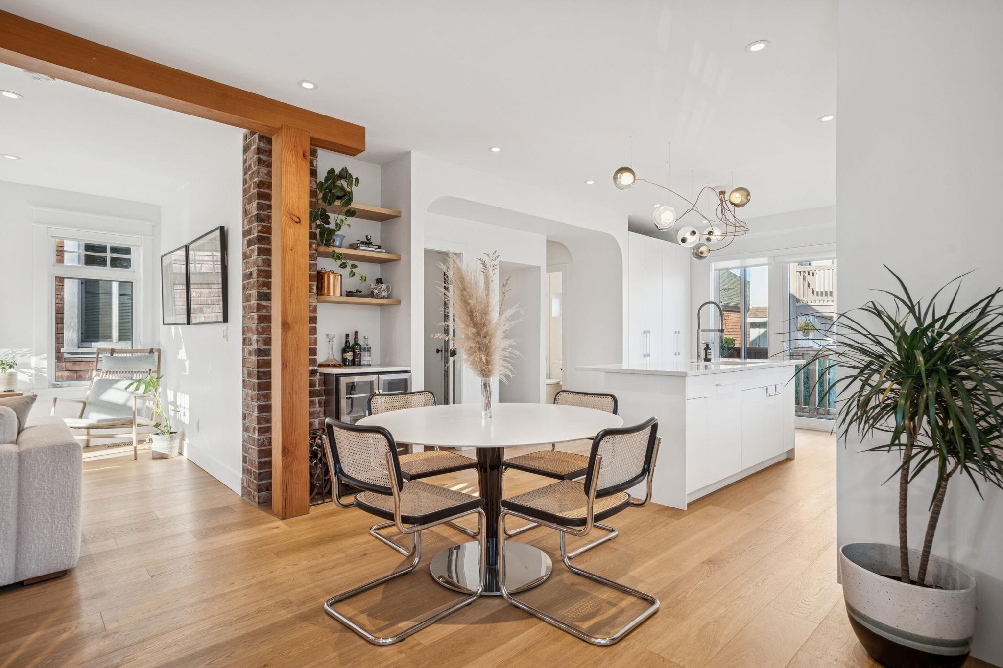 1851 16Th Avenue E, Vancouver, BC