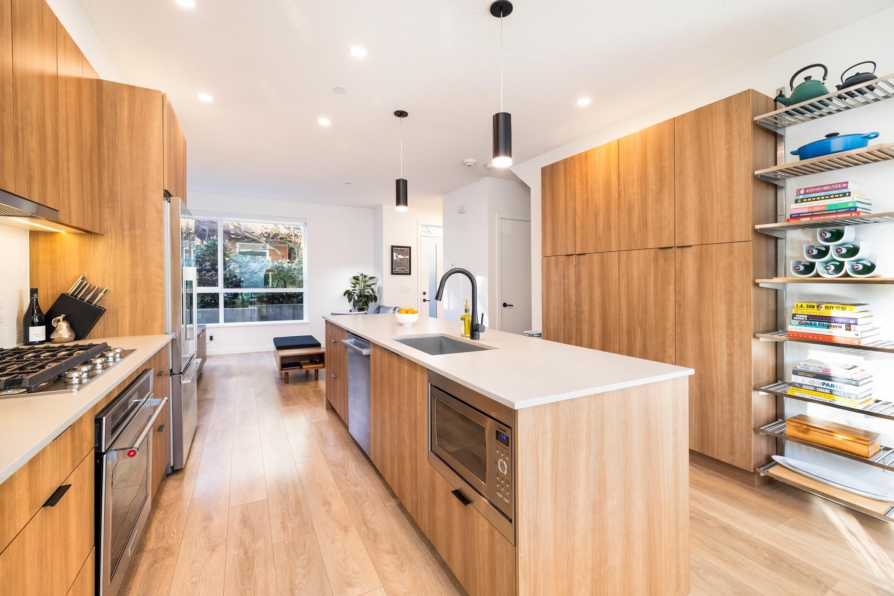 13-533 3Rd Street E, North Vancouver, BC