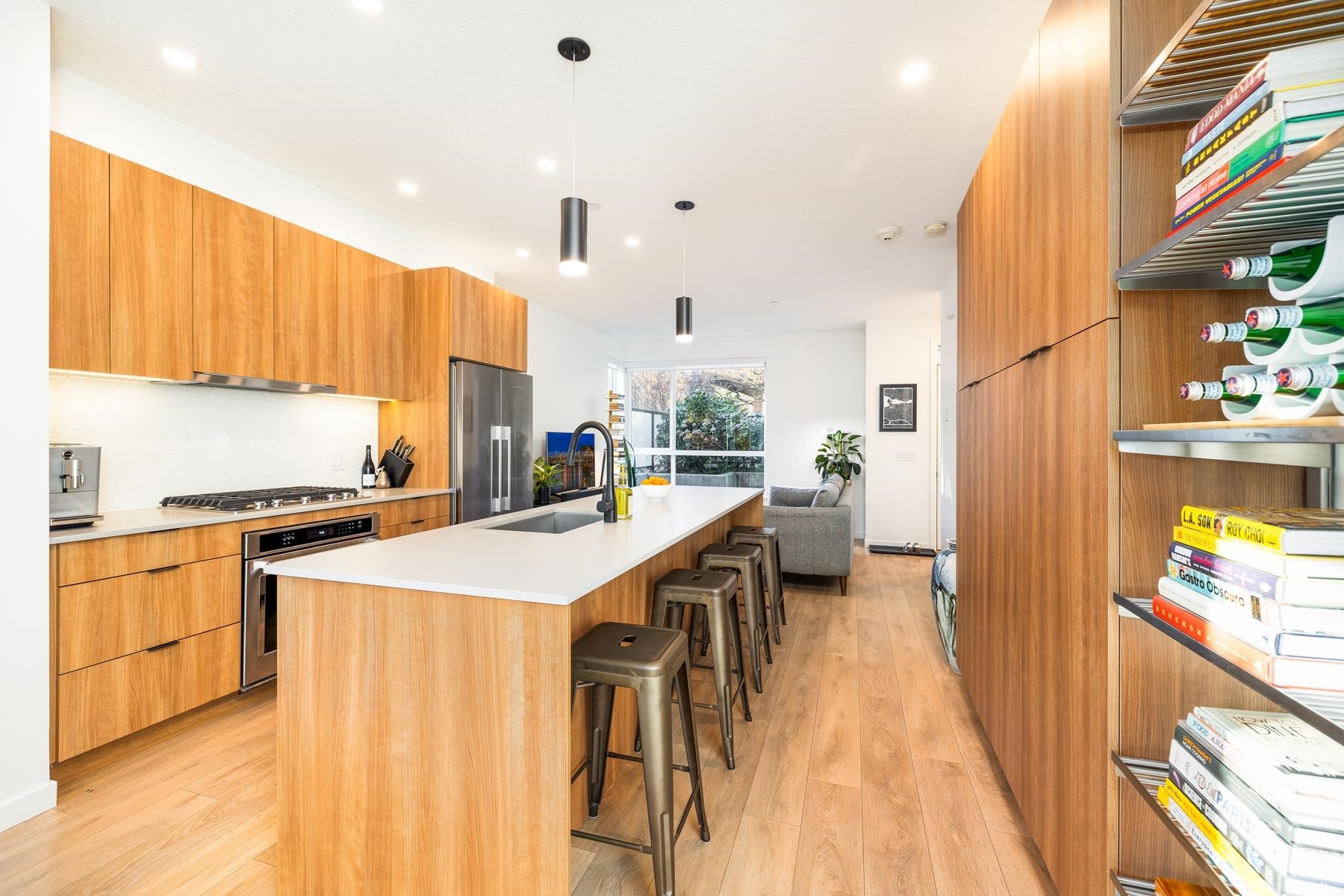 13-533 3Rd Street E, North Vancouver, BC