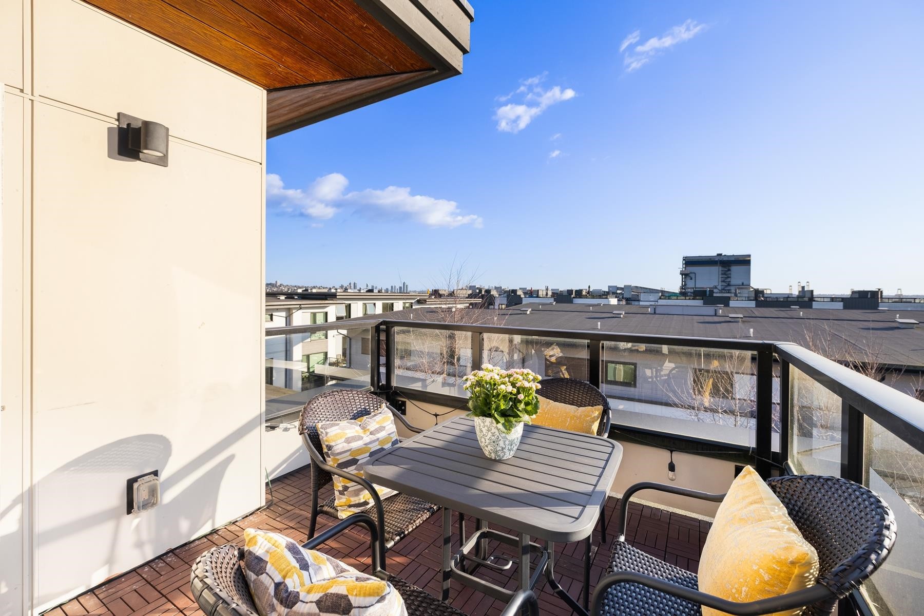 13-533 3Rd Street E, North Vancouver, BC