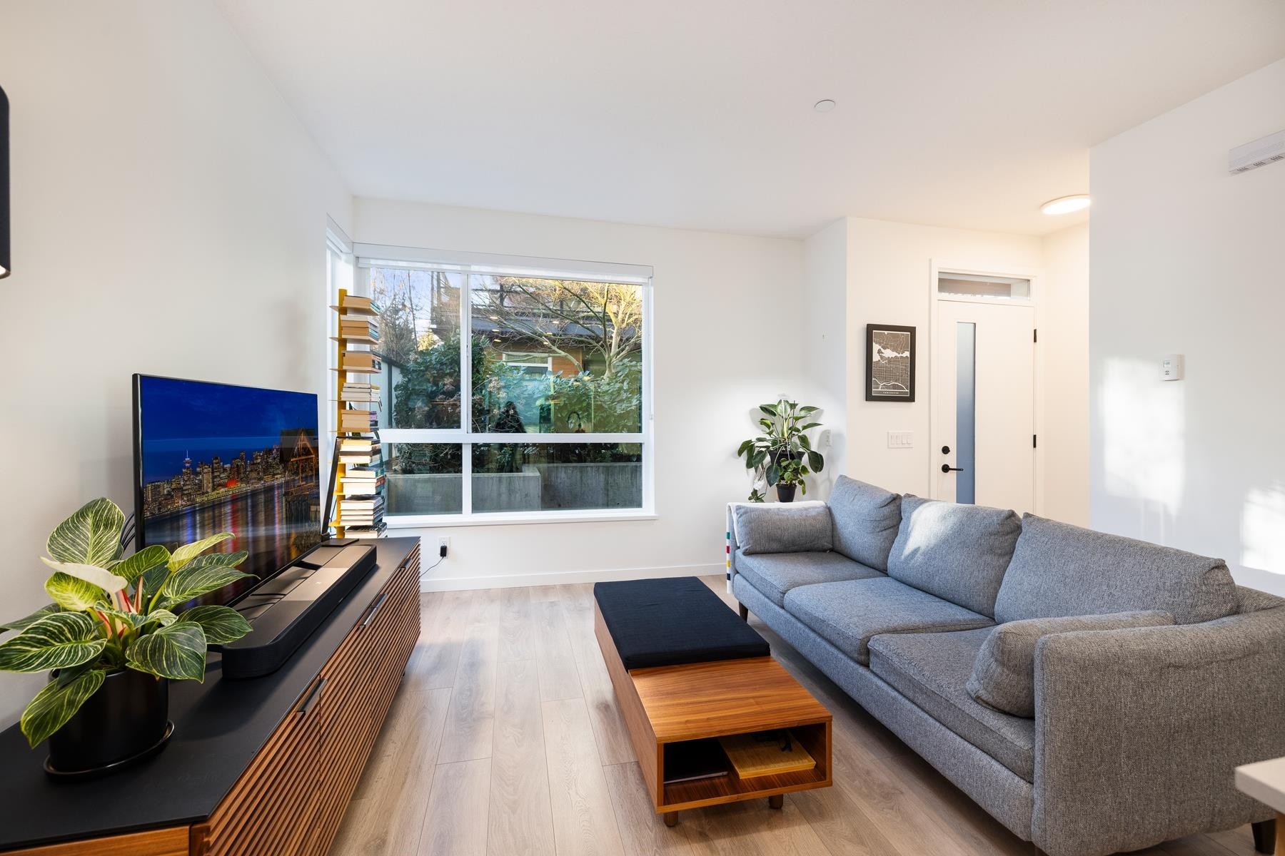 13-533 3Rd Street E, North Vancouver, BC