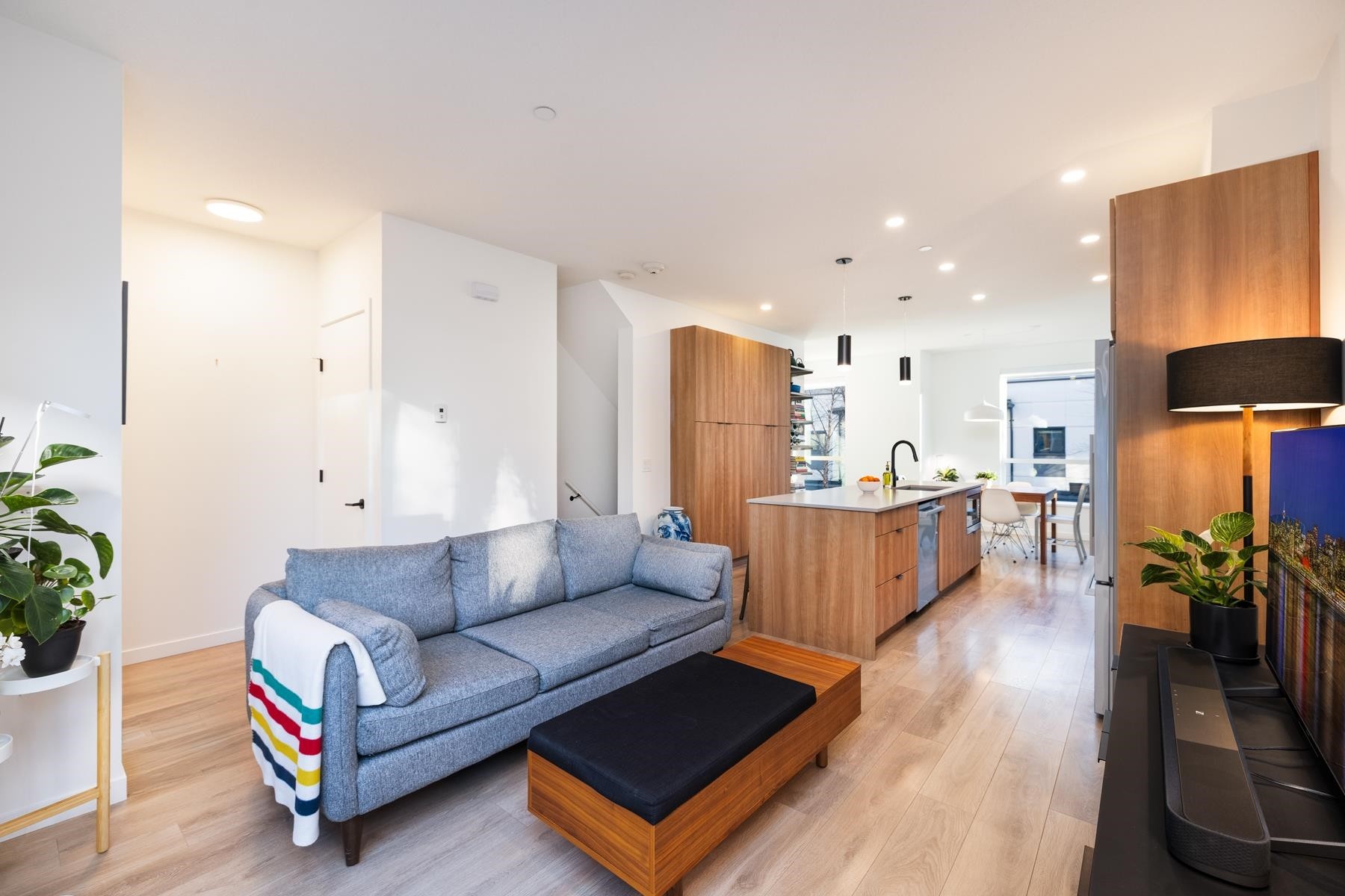 13-533 3Rd Street E, North Vancouver, BC