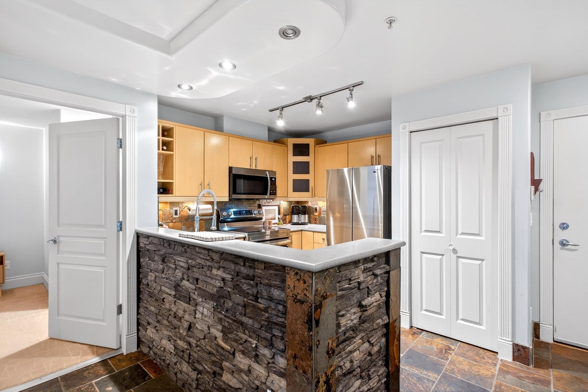 102-3122 St Johns Street, Port Moody, BC