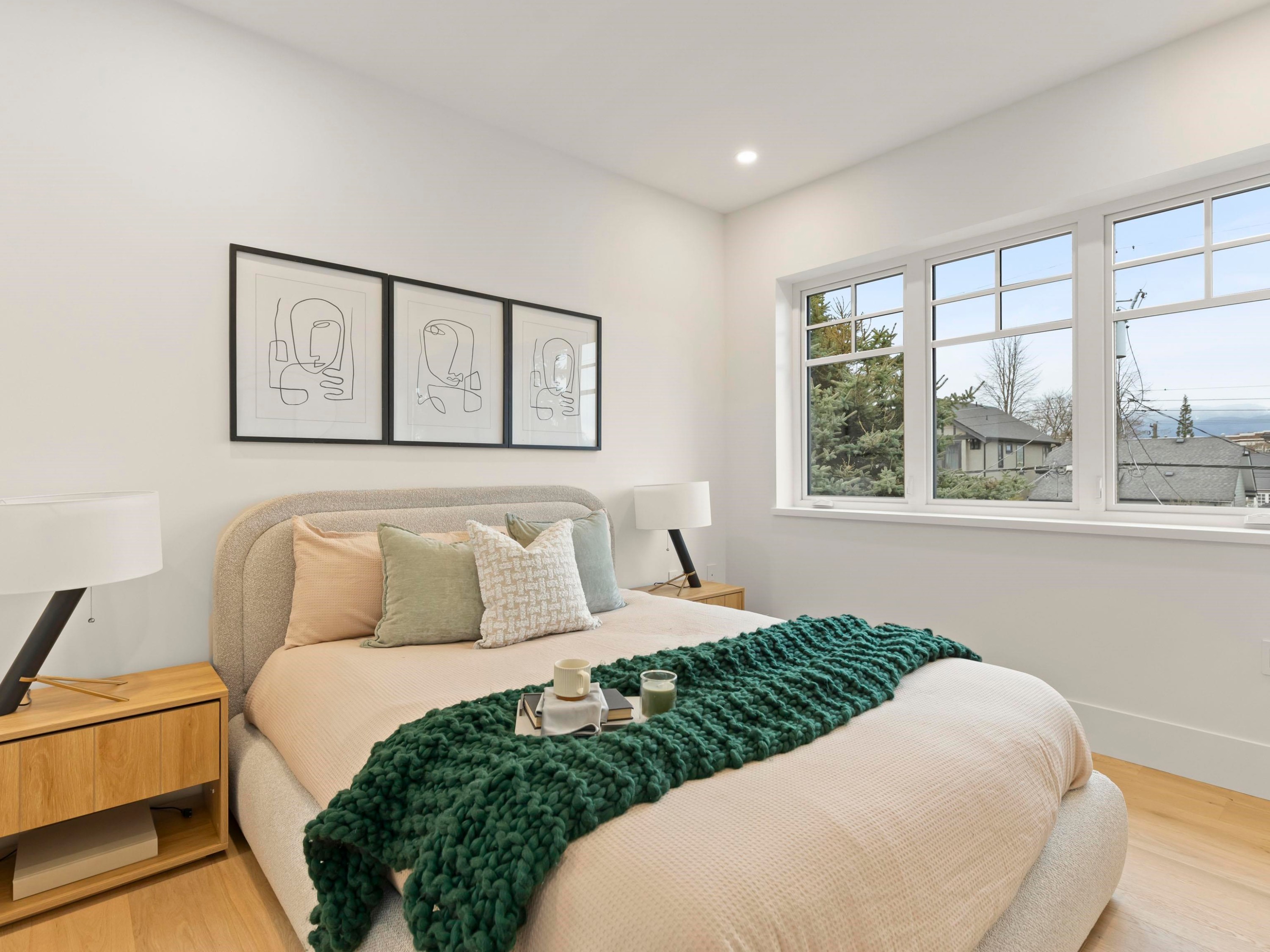 2-3919 18Th Avenue W, Vancouver, BC