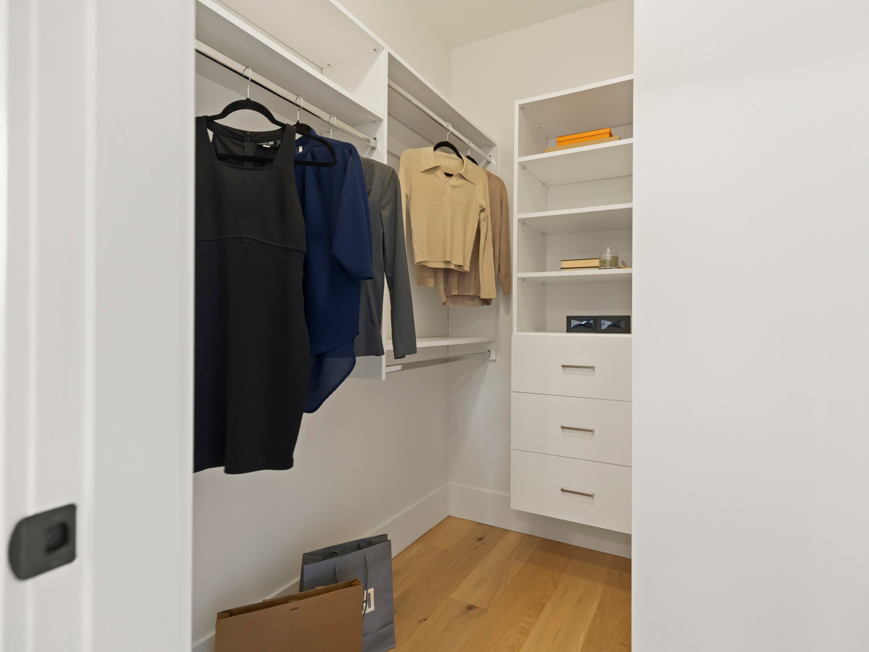 2-3919 18Th Avenue W, Vancouver, BC