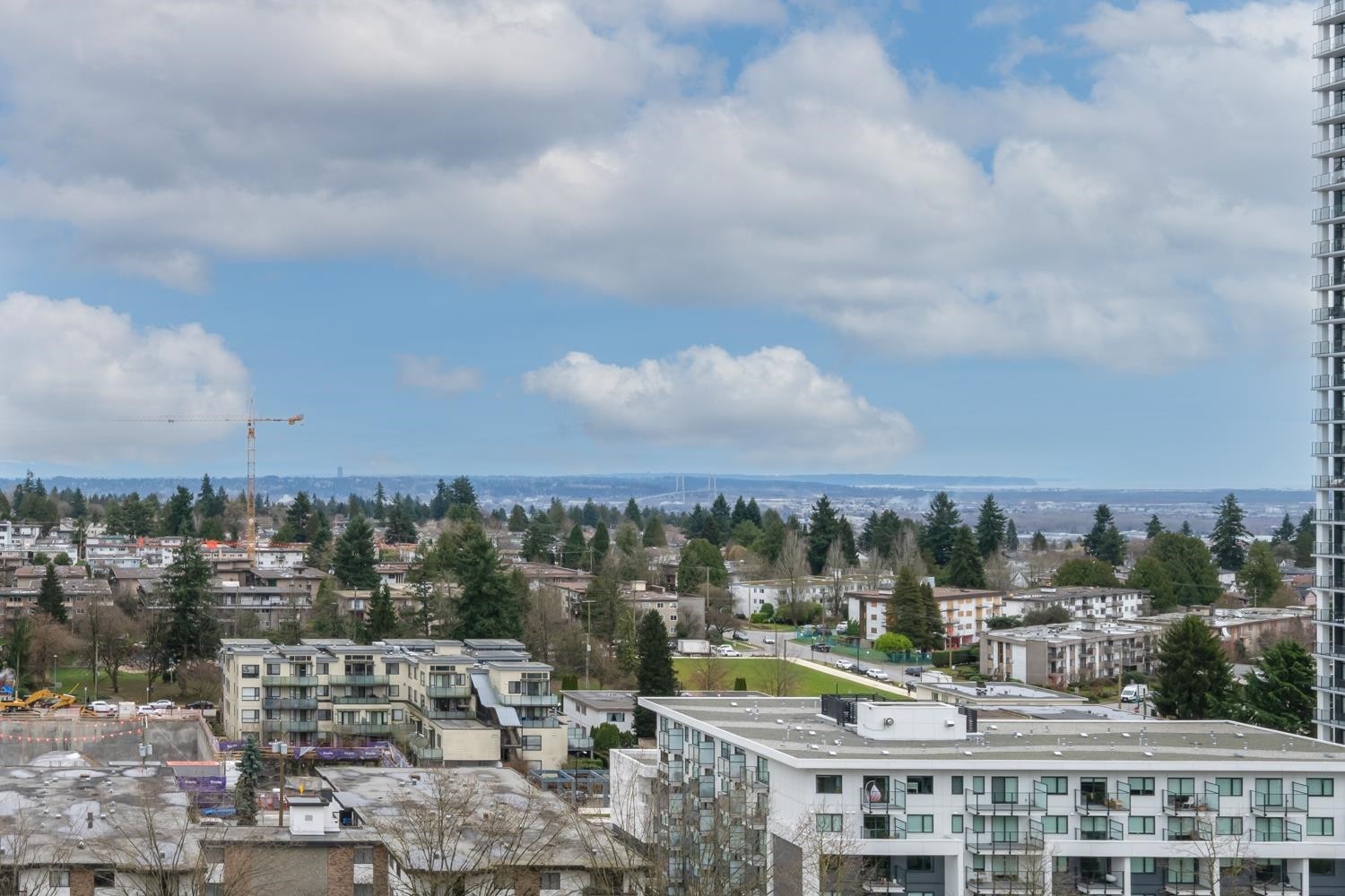 1601-6282 Kathleen Avenue, Burnaby, BC