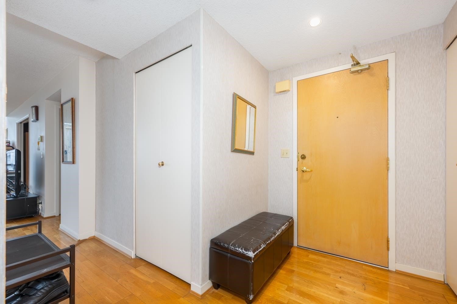 1601-6282 Kathleen Avenue, Burnaby, BC