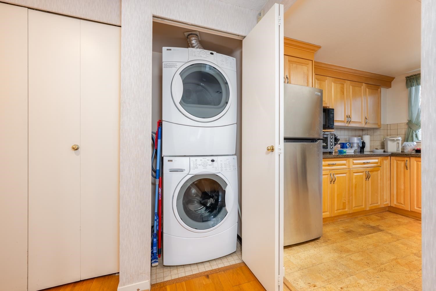 1601-6282 Kathleen Avenue, Burnaby, BC