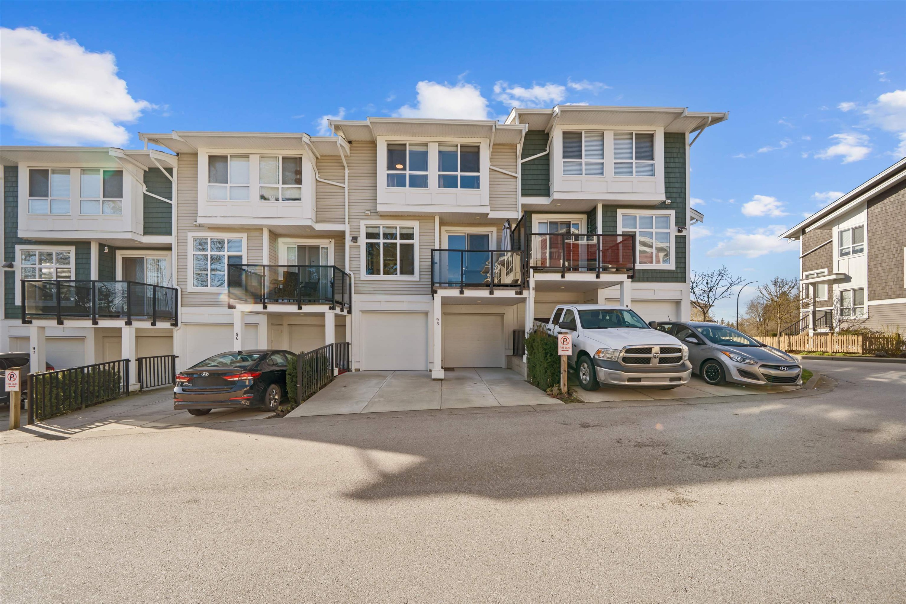 95-24108 104 Avenue, Maple Ridge, BC