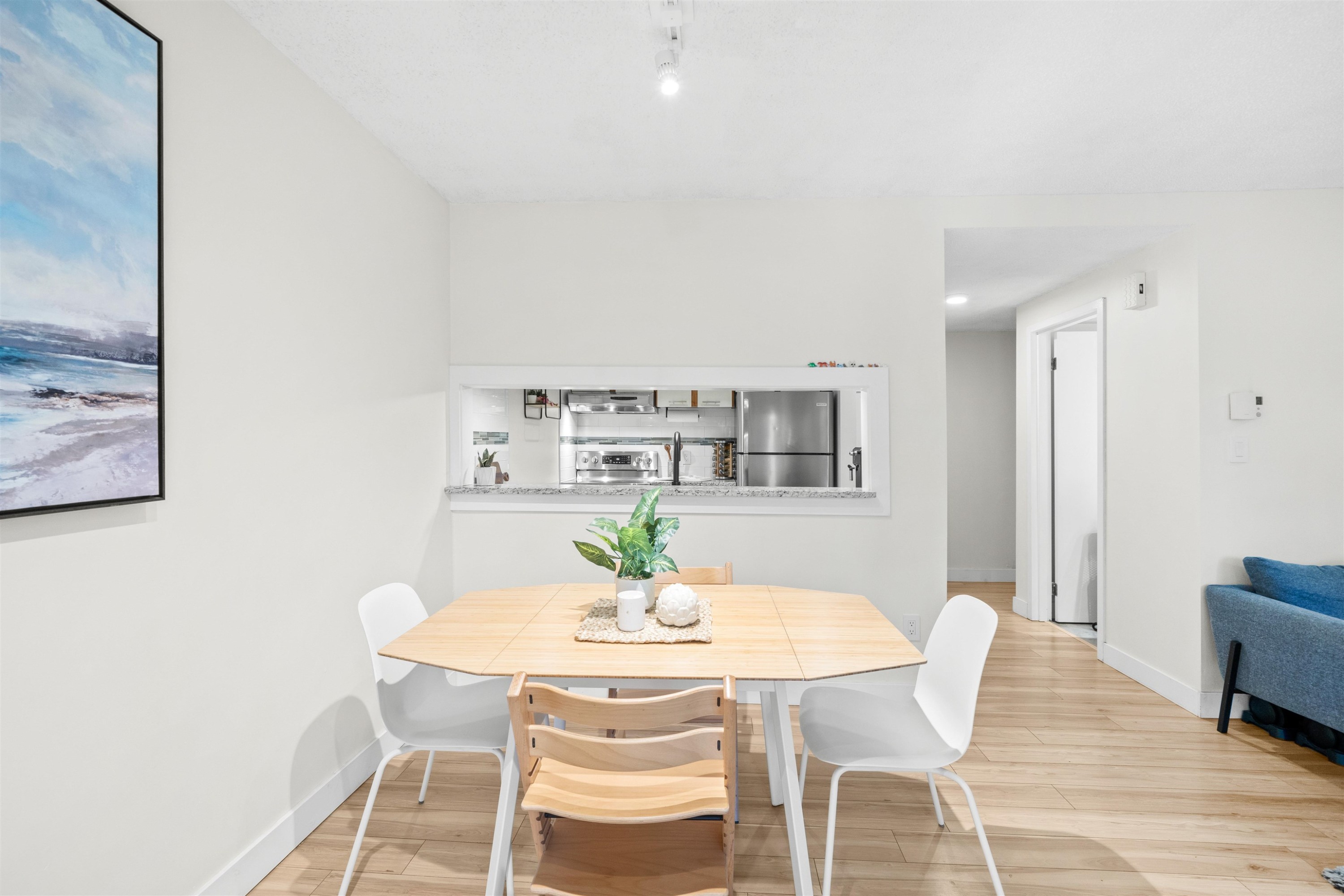 3192 Mountain Highway, North Vancouver, BC