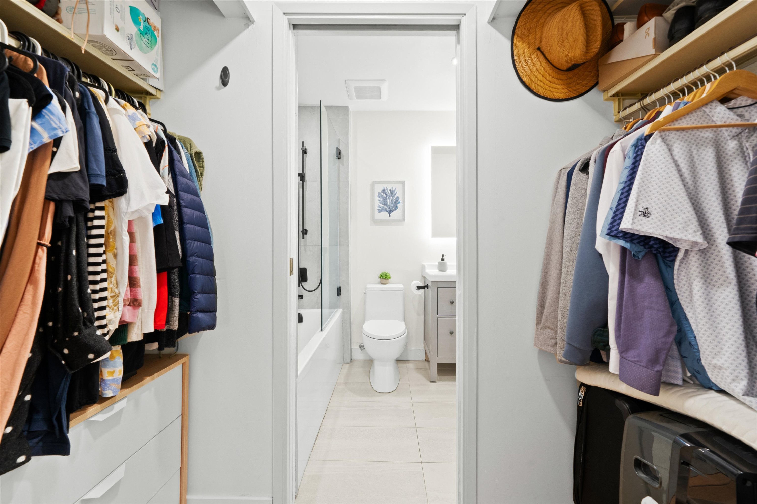 3192 Mountain Highway, North Vancouver, BC