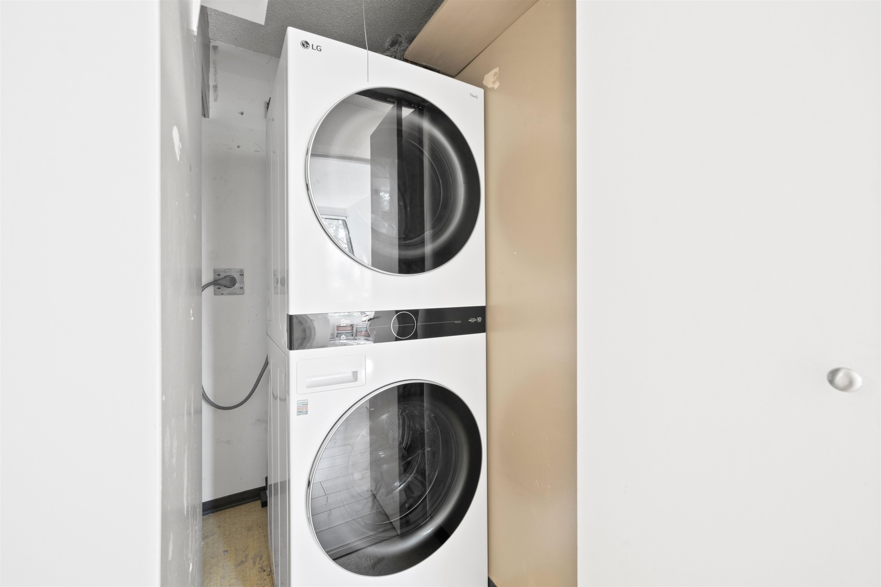 3192 Mountain Highway, North Vancouver, BC