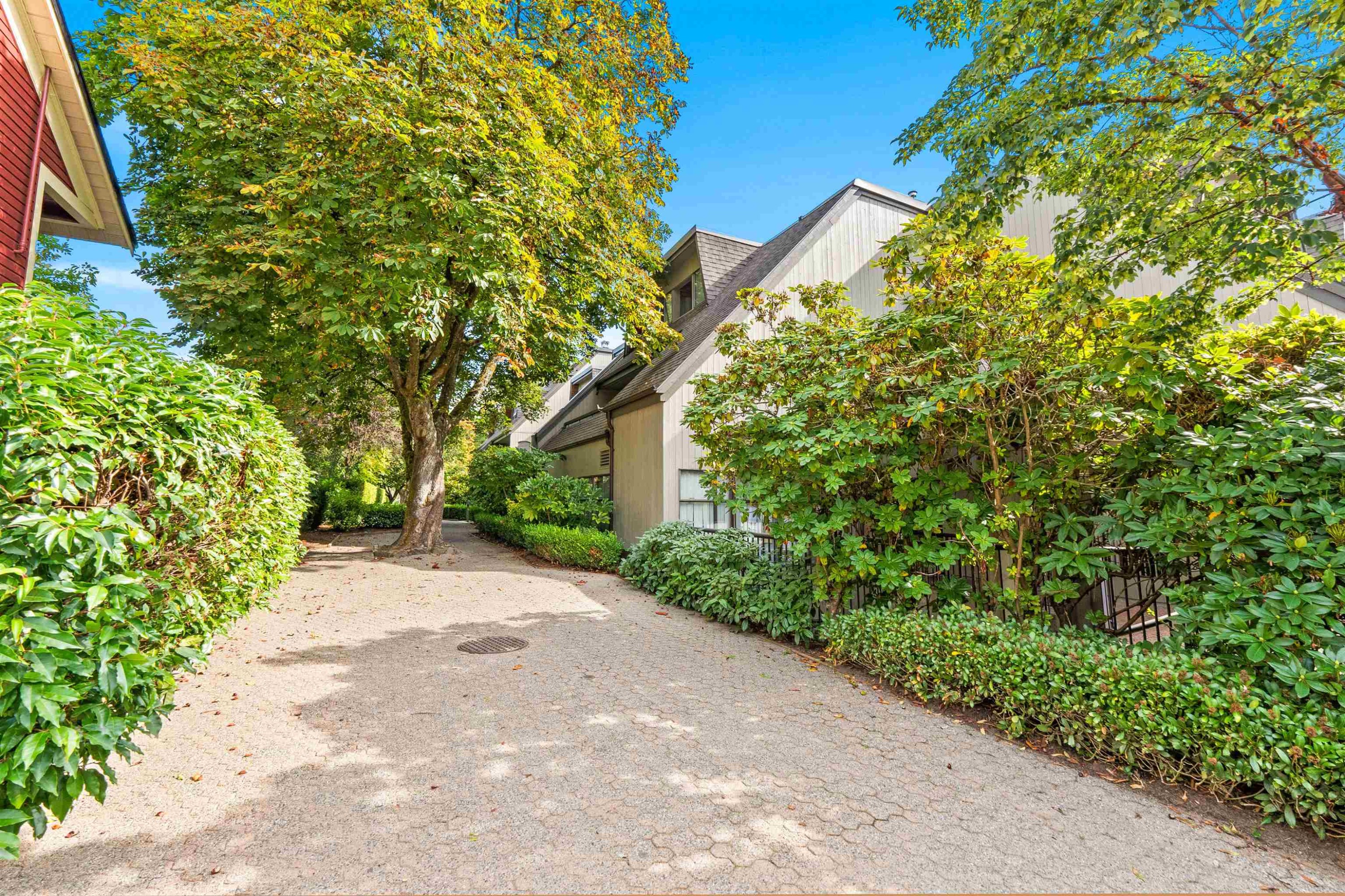 3192 Mountain Highway, North Vancouver, BC