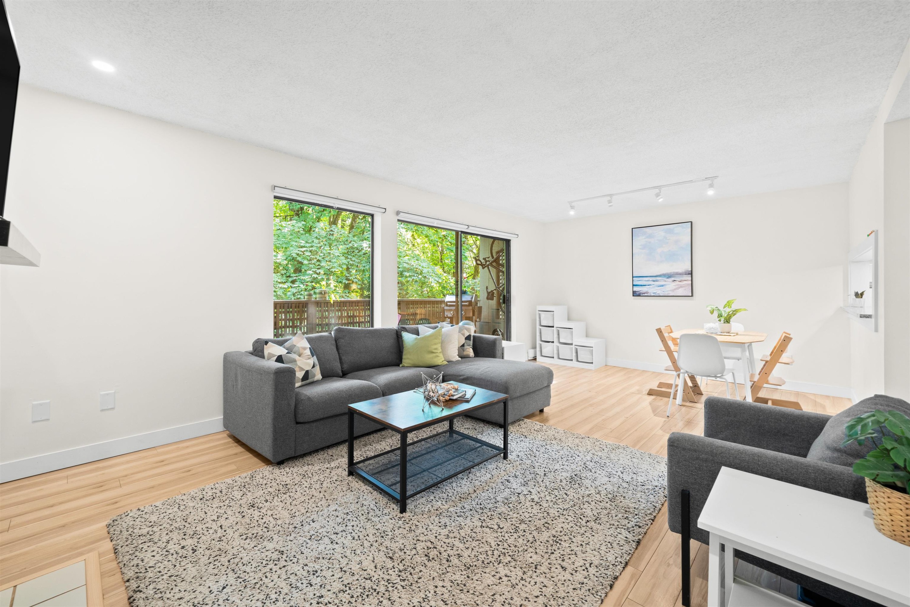 3192 Mountain Highway, North Vancouver, BC