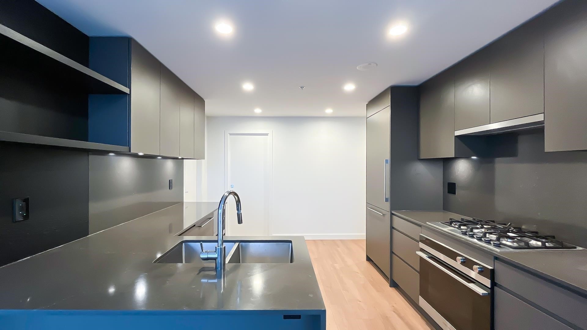 2006-2181 Madison Avenue, Burnaby, BC